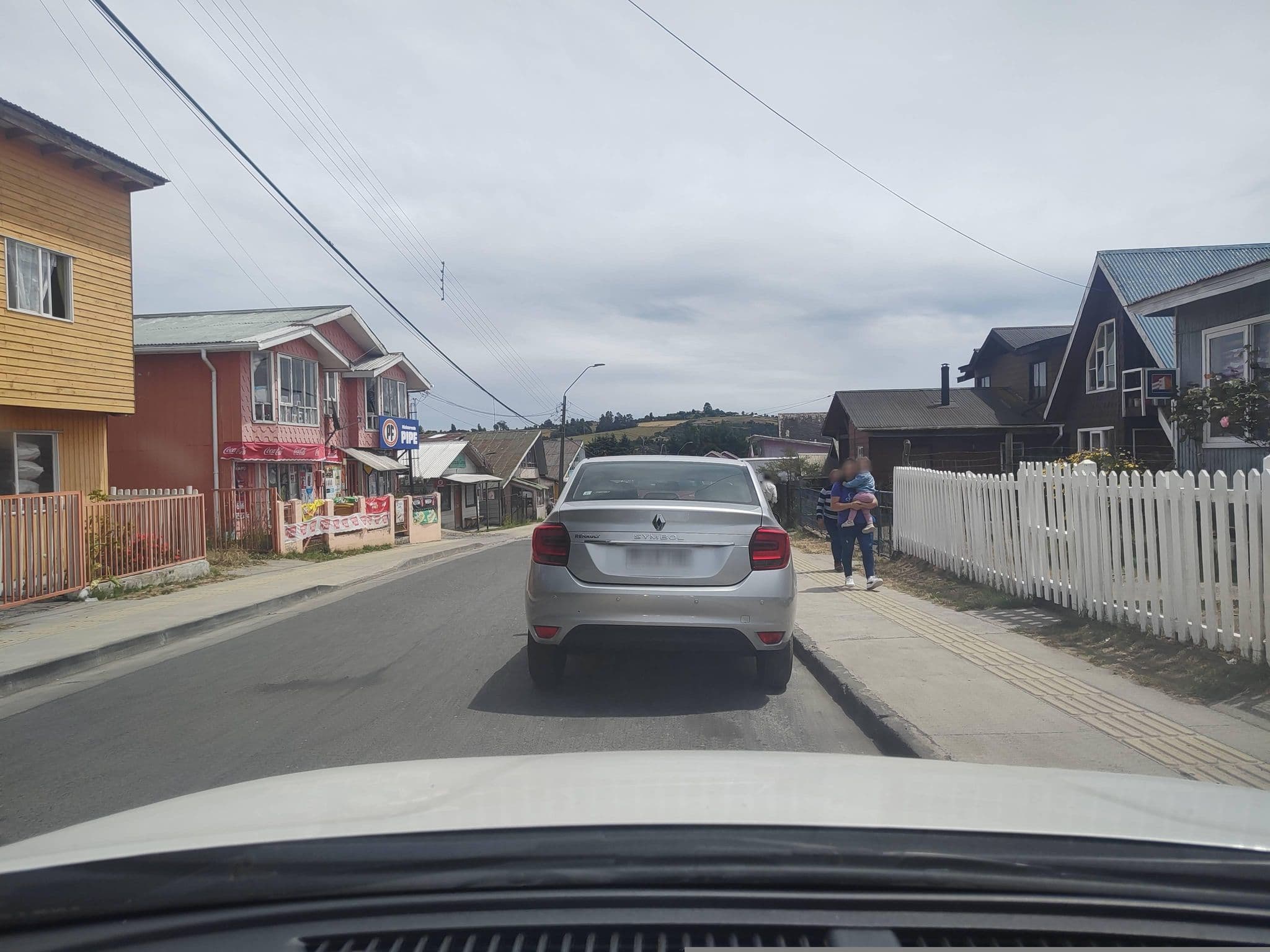 Street view near Hospedaje El Amigo, Chonchi — © andresduhour (CC BY-SA · Mapillary)