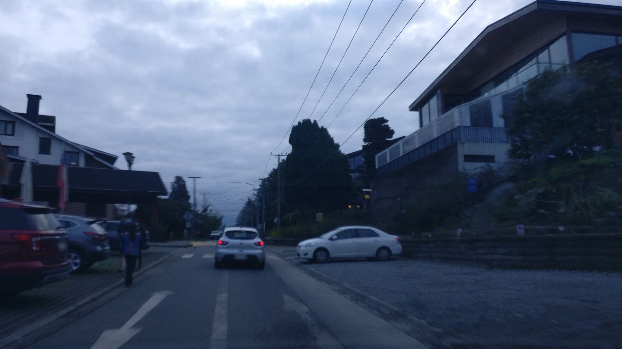 Street view near Piscina Club House, Puerto Varas — © felipeeugenio (CC BY-SA · Mapillary)