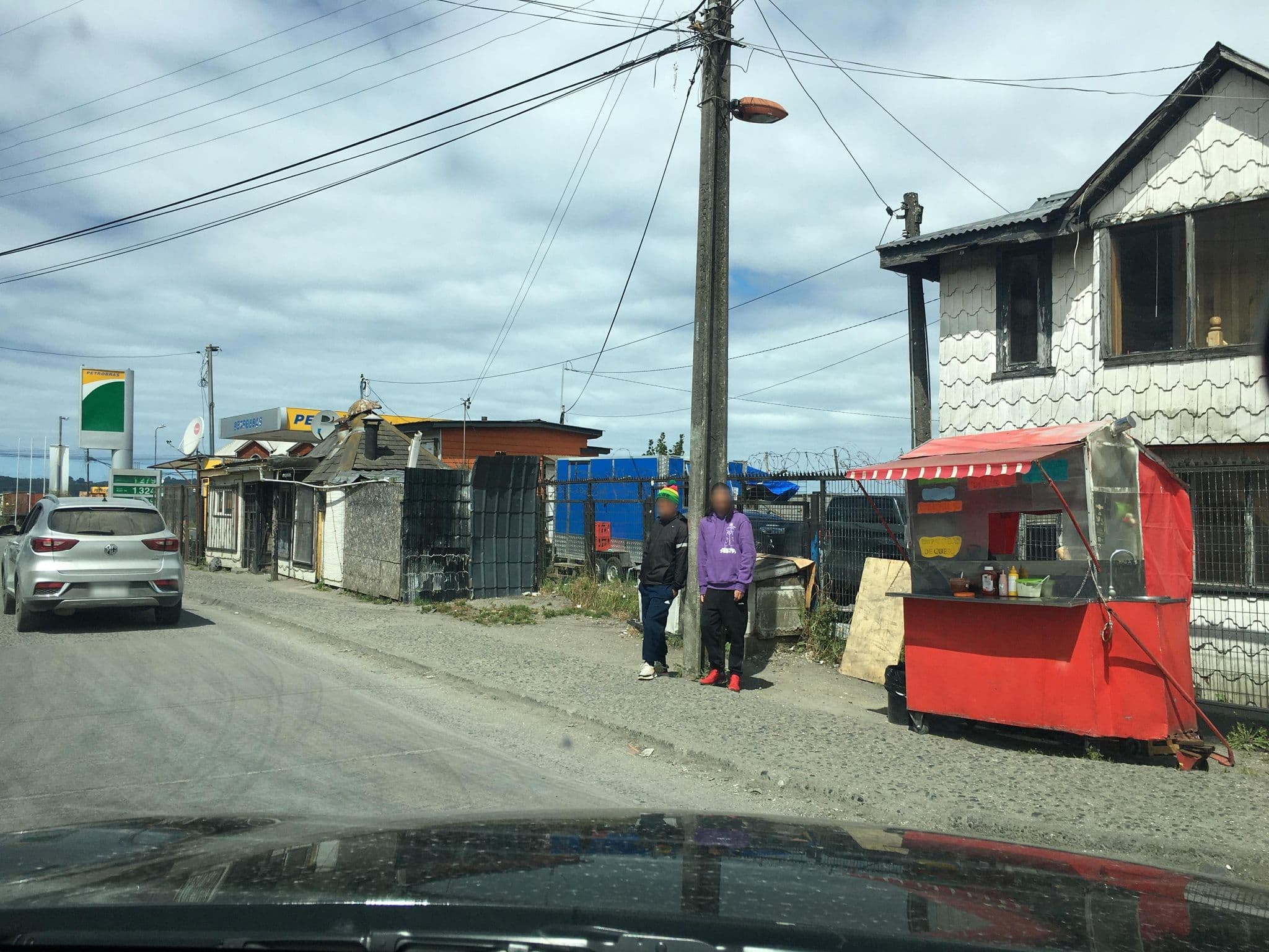 Street view near Hospedaje Onde Copito, Quellón — © ariellopez (CC BY-SA · Mapillary)
