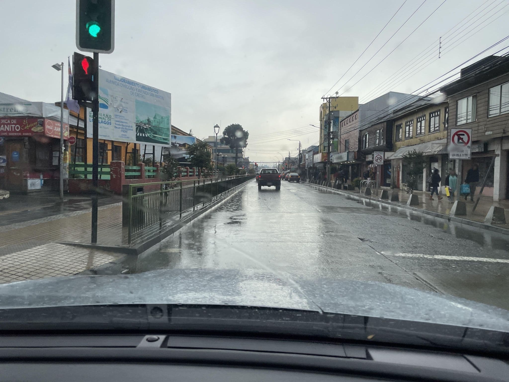 Street view near Hospedaje Tenten Vilu, Castro — © ariellopez (CC BY-SA · Mapillary)