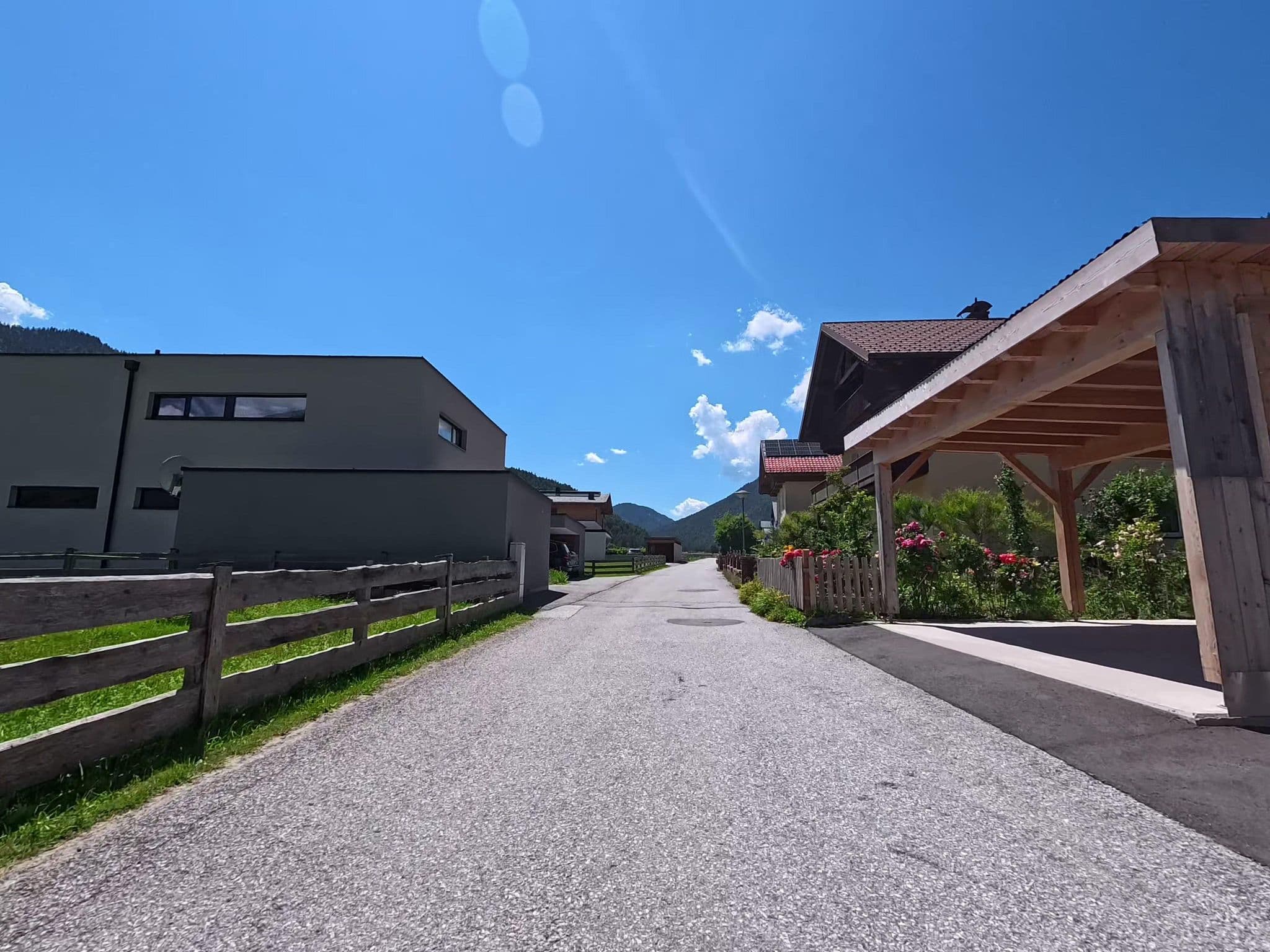 Street view near Privatpension Haus Hubertus, Scharnitz — © voyage-hors-saison (CC BY-SA · Mapillary)