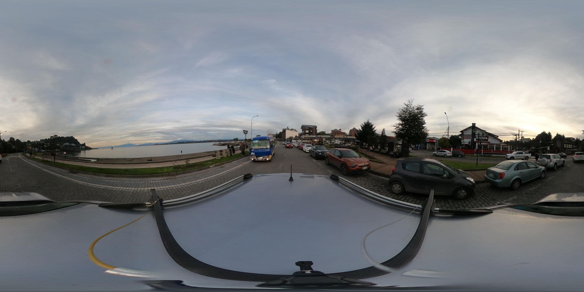 Street view near Cabana del Lago Hotel & Spa Habitacion 606, Puerto Varas — © felipeeugenio (CC BY-SA · Mapillary)