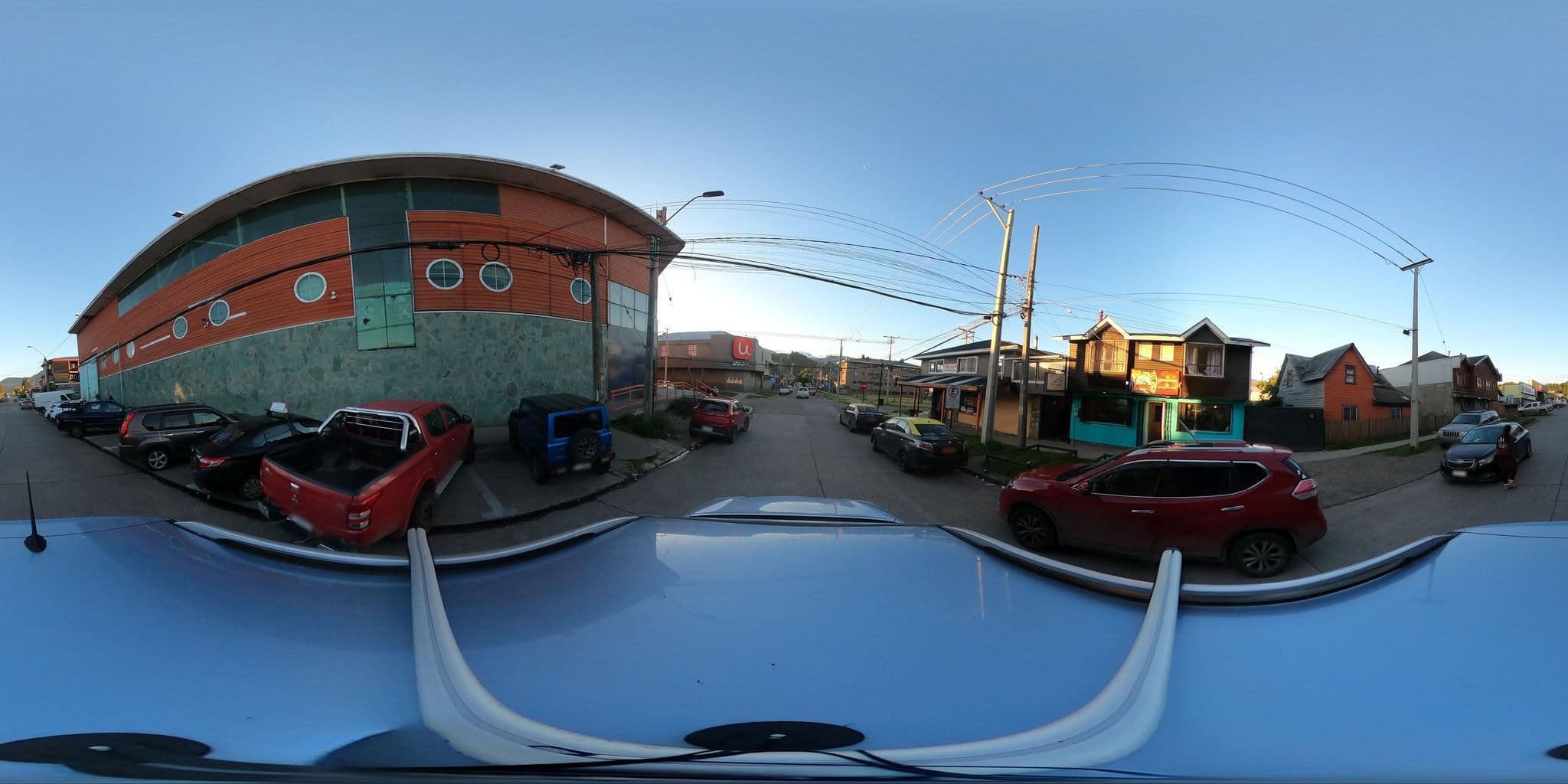 Street view near Hospedaje El Gaucho, Coyhaique — © Kaart_Local (CC BY-SA · Mapillary)