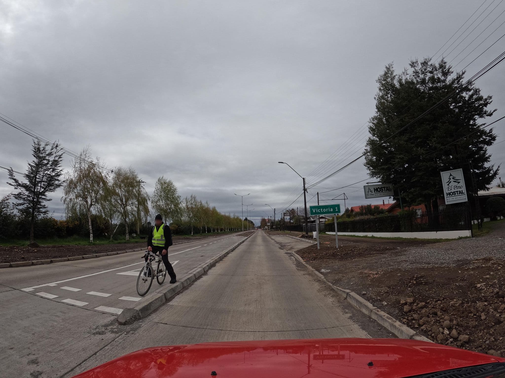 Street view near Hostal El Pino, Victoria — © Kaart_Local (CC BY-SA · Mapillary)