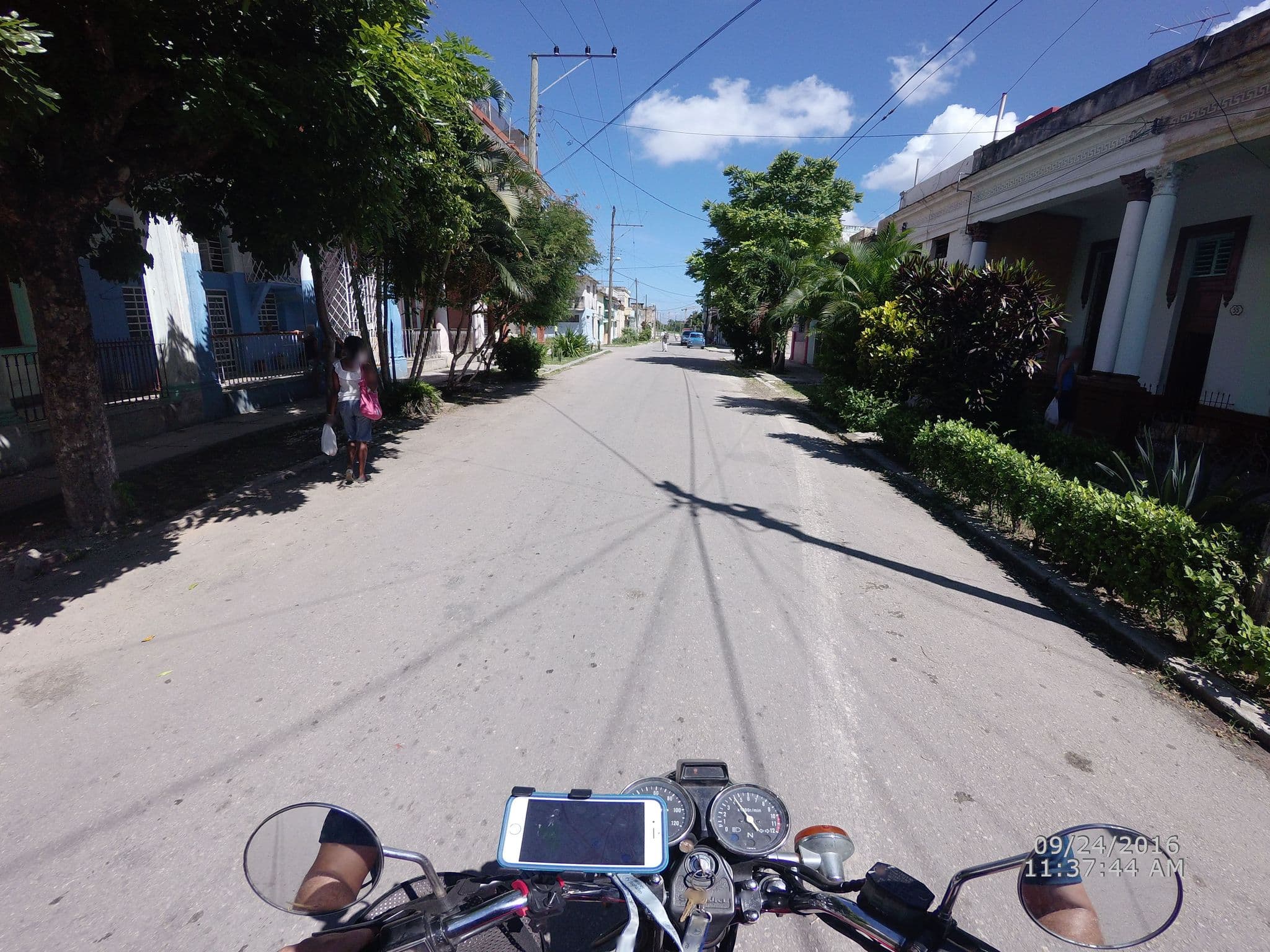 Street view near Casa de Lumey, Diez de Octubre — © havana (CC BY-SA · Mapillary)