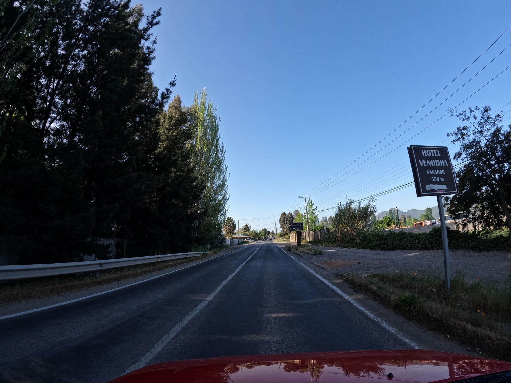 Street view near Hotel Parador de la Viña, Santa Cruz — © Kaart_Local (CC BY-SA · Mapillary)