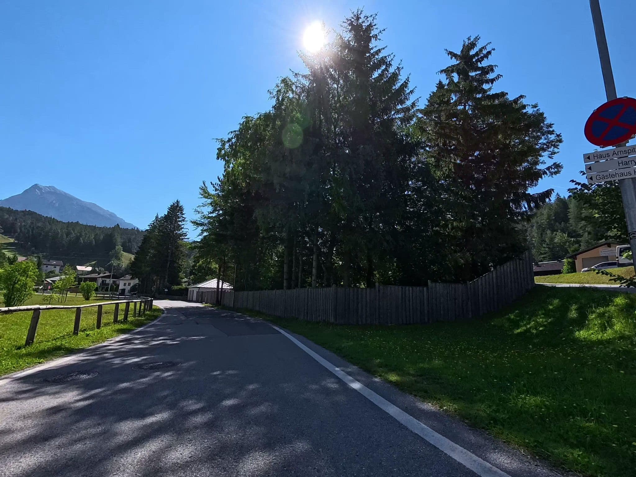 Street view near Haus Hildesheim, Scharnitz — © voyage-hors-saison (CC BY-SA · Mapillary)