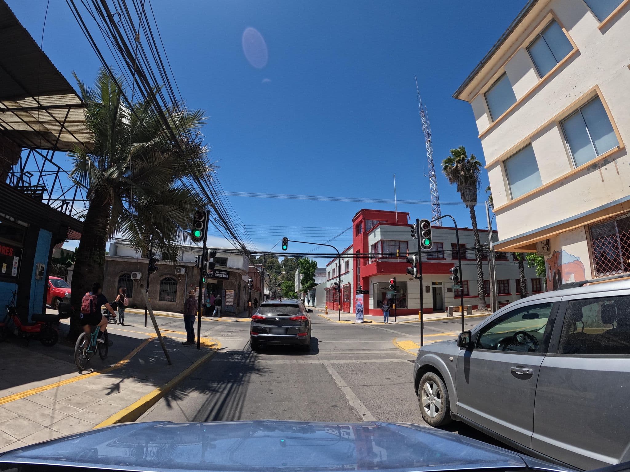 Street view near Hotel Las Palmas, Curicó, Curicó — © Kaart_Local (CC BY-SA · Mapillary)