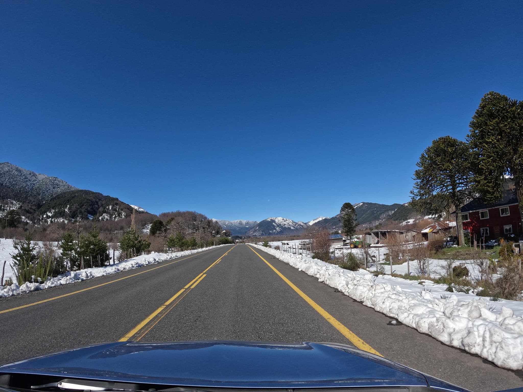 Street view near Hostería Piedra Santa, Lonquimay — © Kaart_Local (CC BY-SA · Mapillary)
