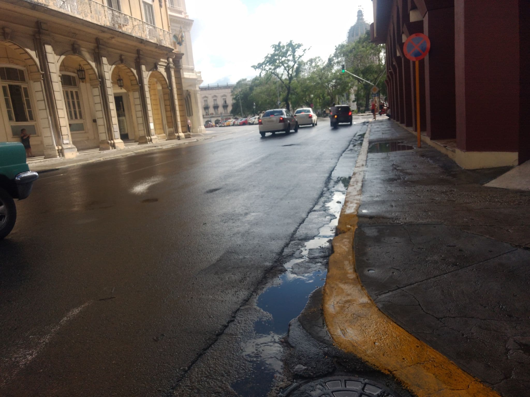 Street view near Iberostar Marqués de la Torre, La Habana Vieja — © mapeadora (CC BY-SA · Mapillary)