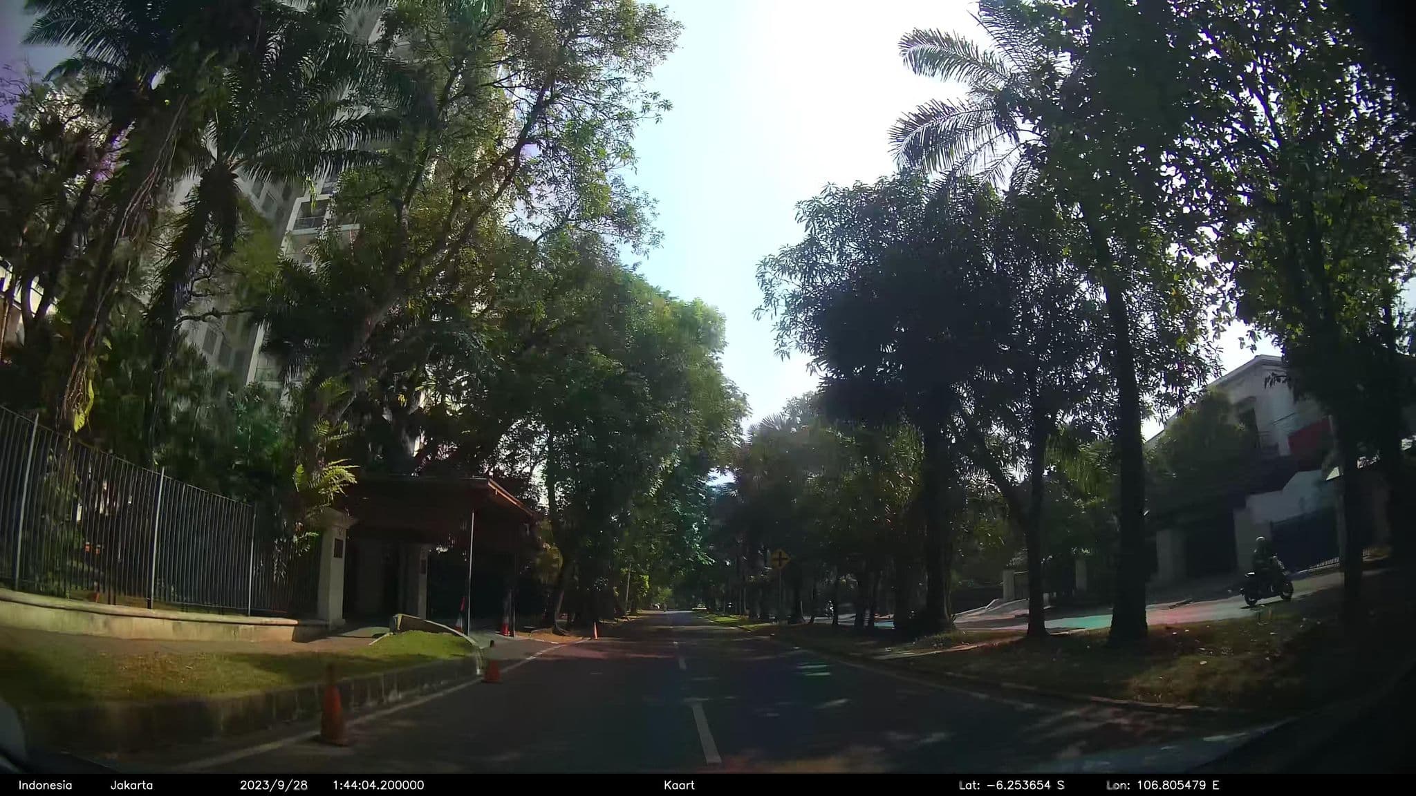 Street view near The Dharmawangsa, Jakarta — © kaart_2 (CC BY-SA · Mapillary)