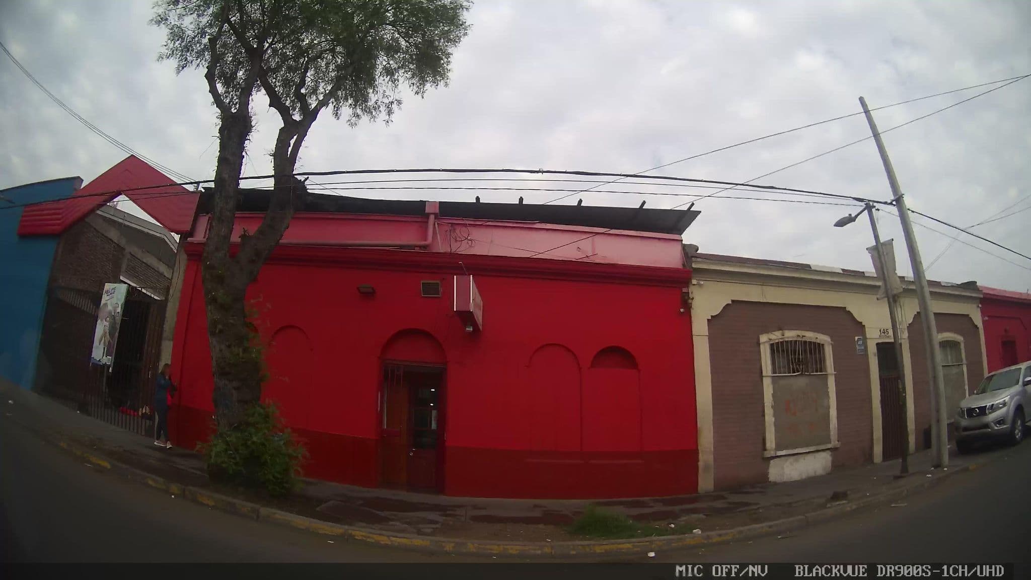 Street view near Hotel Amanda, Santiago — © kaart_4 (CC BY-SA · Mapillary)