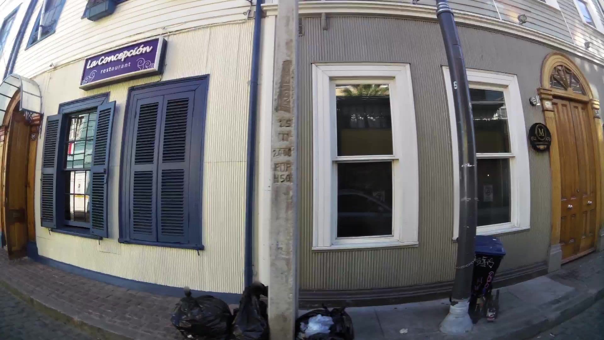 Street view near La Maison du filou, Valparaíso — © kaartcam (CC BY-SA · Mapillary)