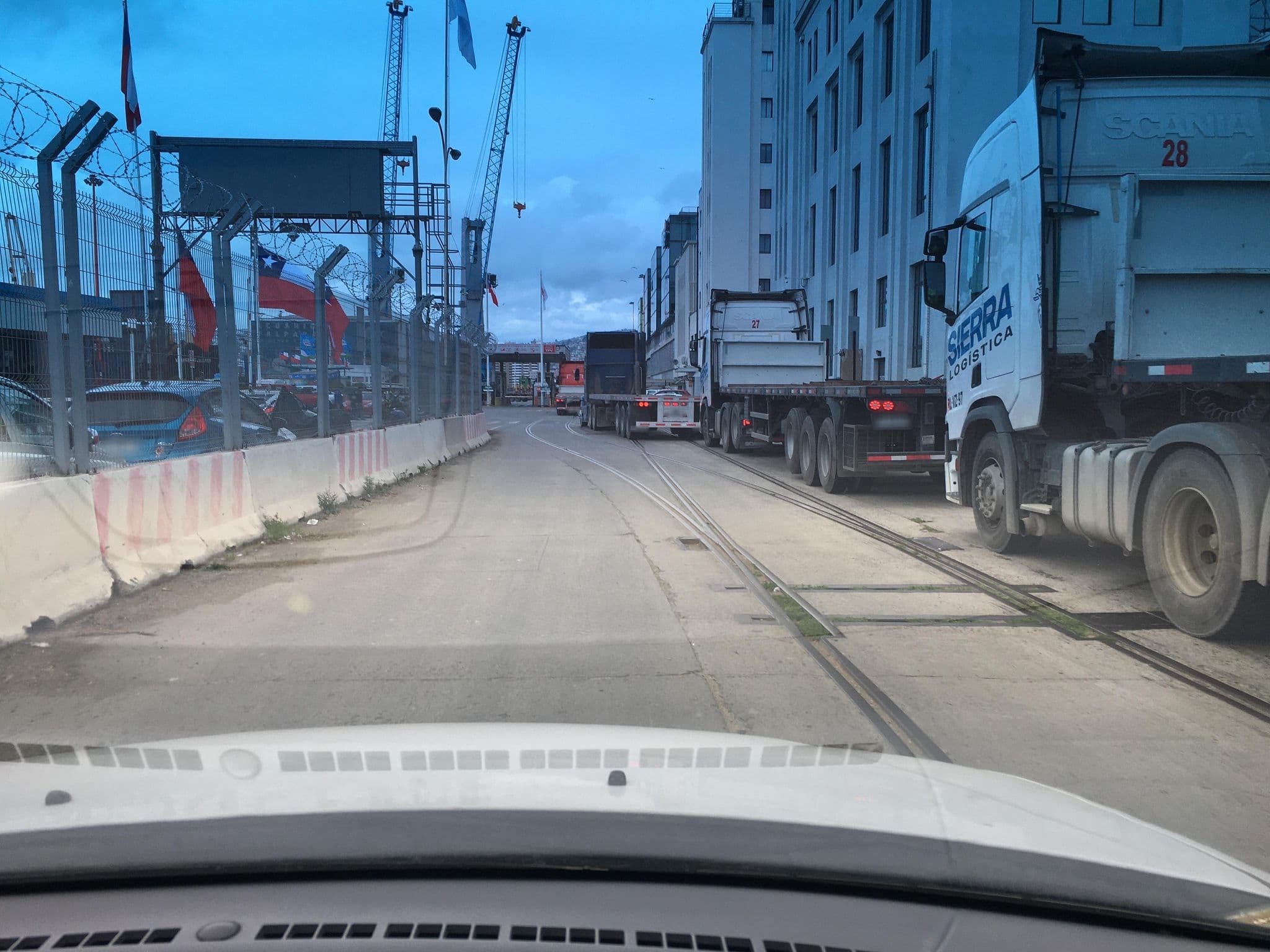 Street view near Info Point Muelle Prat, Valparaíso — © ariellopez (CC BY-SA · Mapillary)