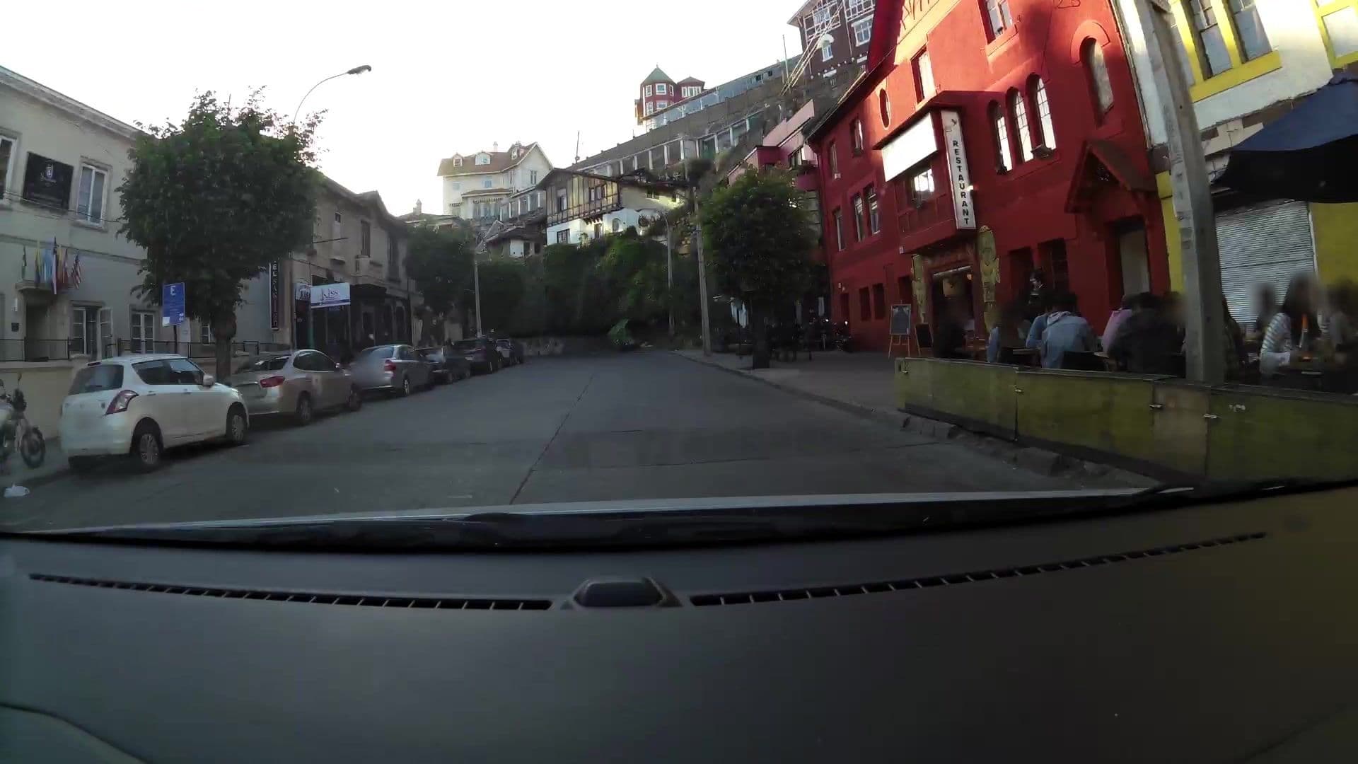 Street view near Hostal - Residencial Kiss Marbella, Viña del Mar — © kaartcam (CC BY-SA · Mapillary)