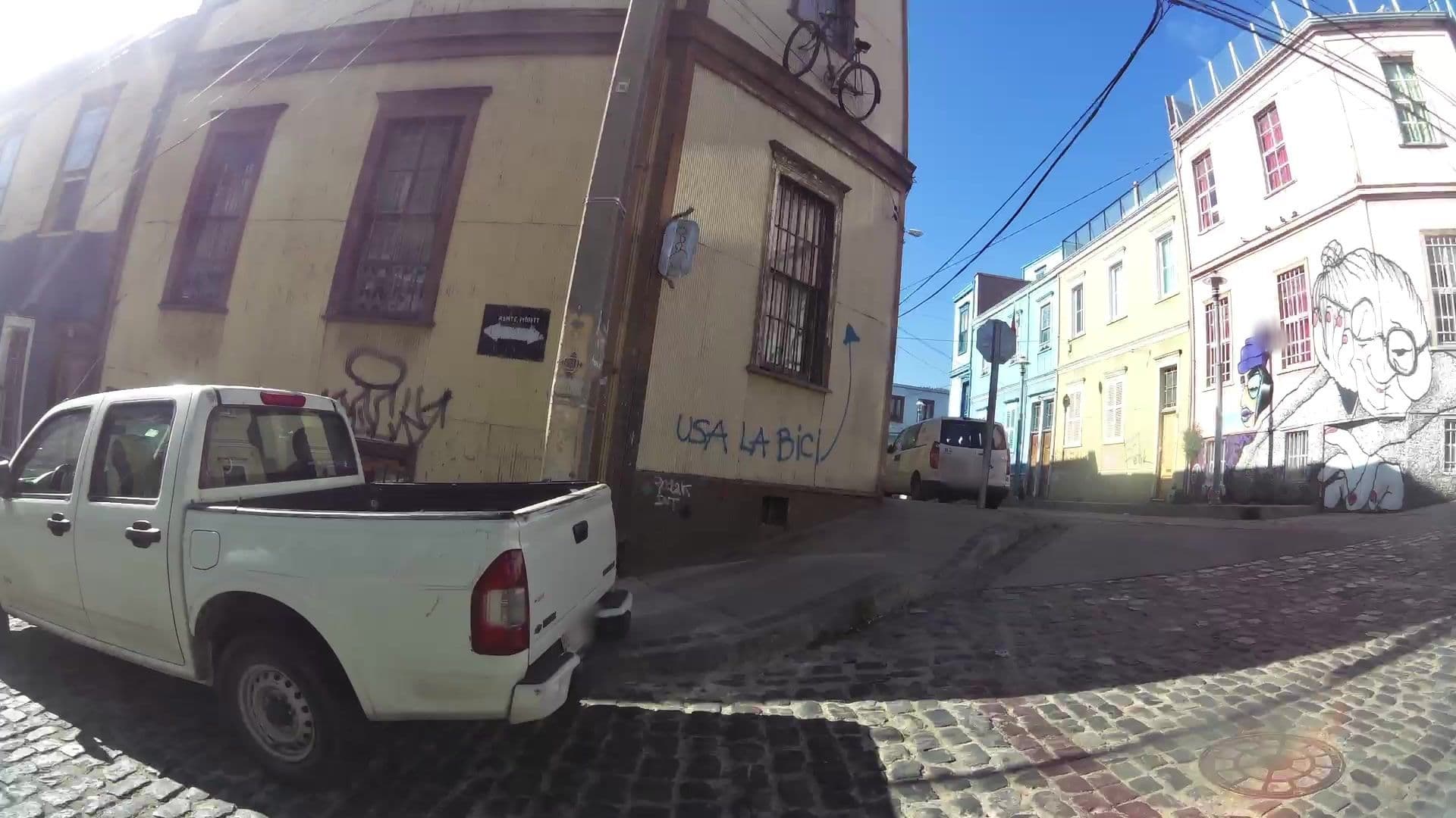 Street view near La Nona B&B, Valparaíso — © kaartcam (CC BY-SA · Mapillary)