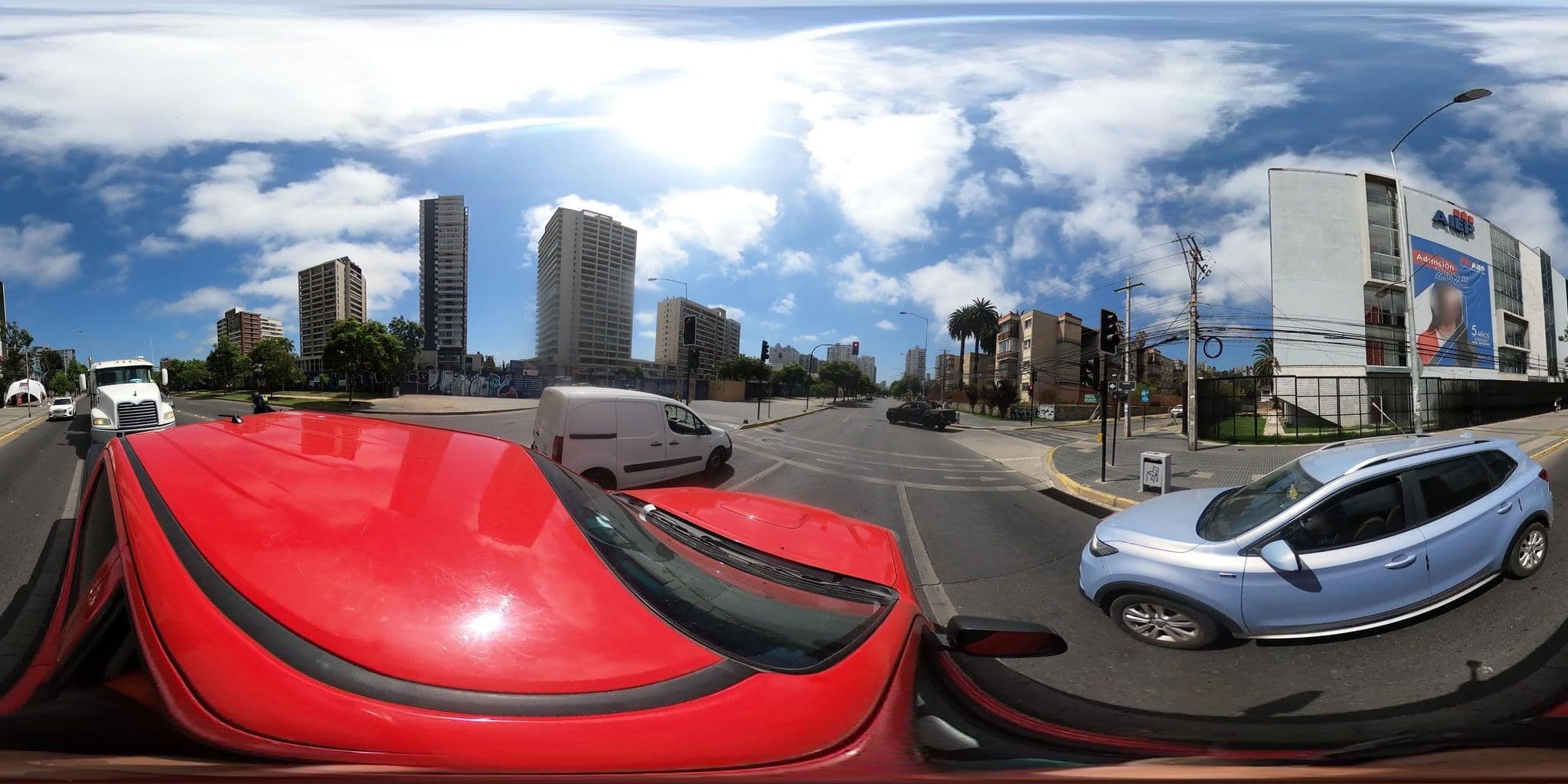Street view near Casona Manhattan, Viña del Mar — © SolutivaSistemas (CC BY-SA · Mapillary)