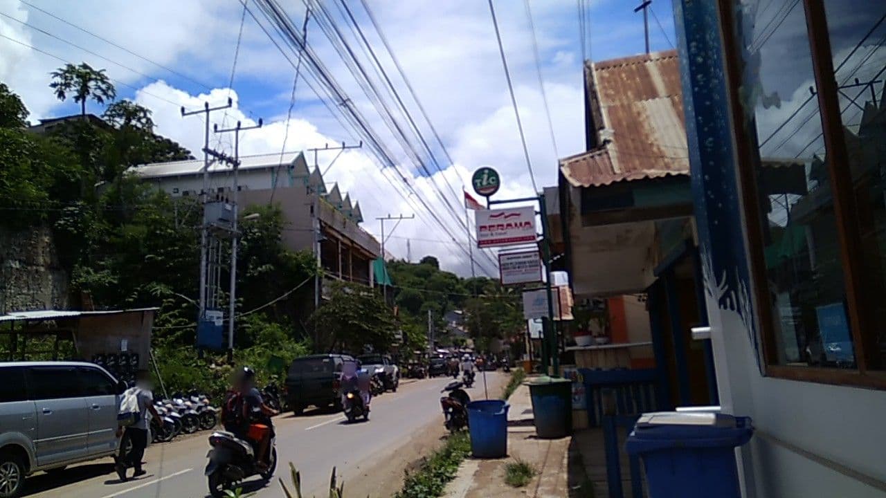 Street view near Gardena, Labuan Bajo — © rodionoff (CC BY-SA · Mapillary)