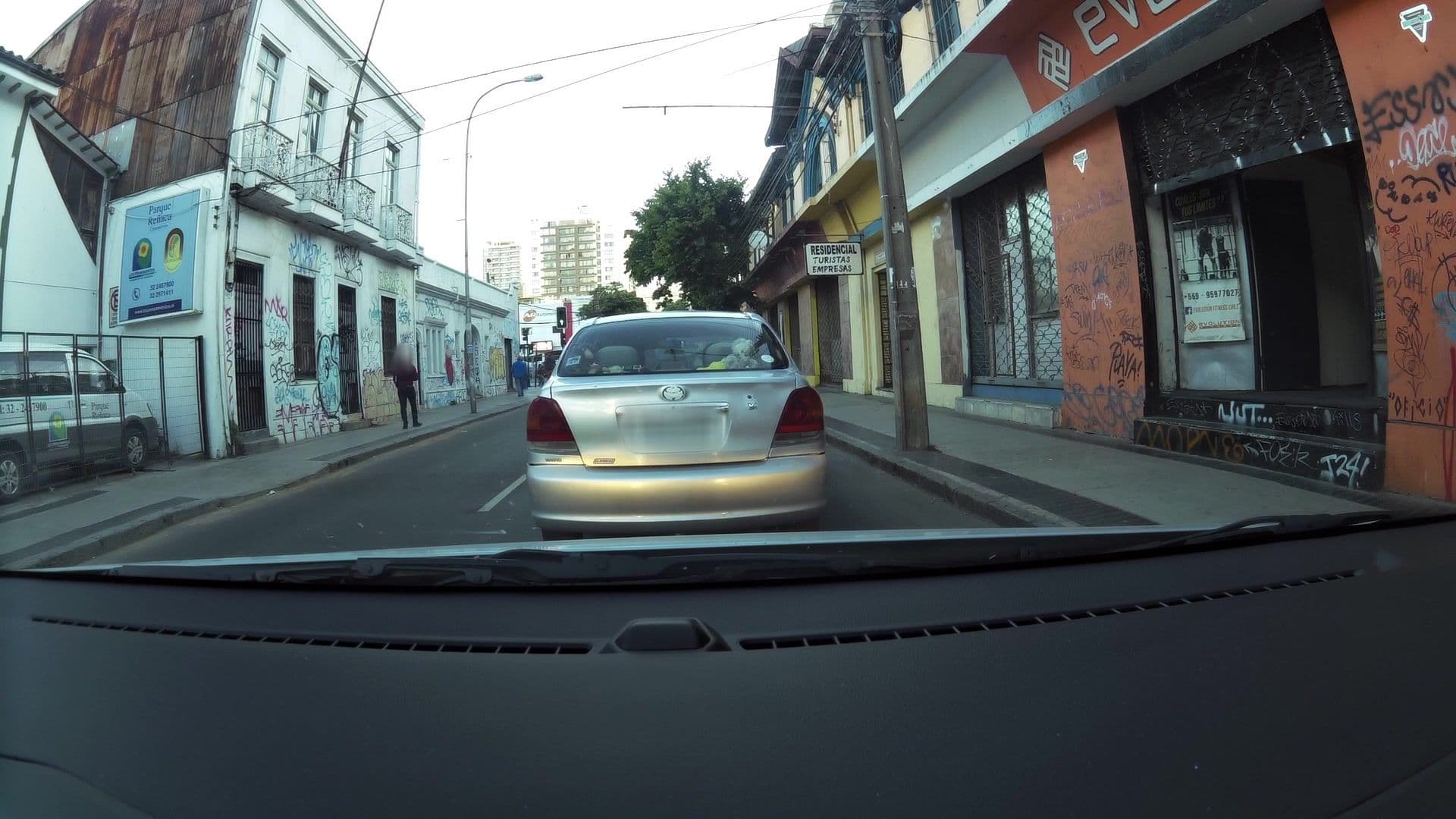 Street view near Hostal Marina De Gloria, Viña del Mar — © kaartcam (CC BY-SA · Mapillary)