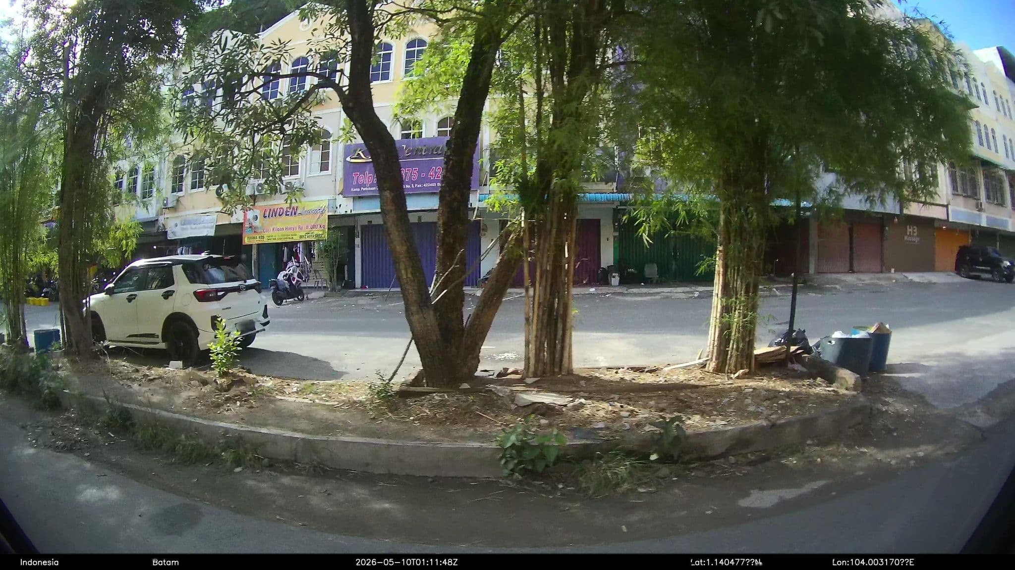 Street view near Romance Hotel, Batam
