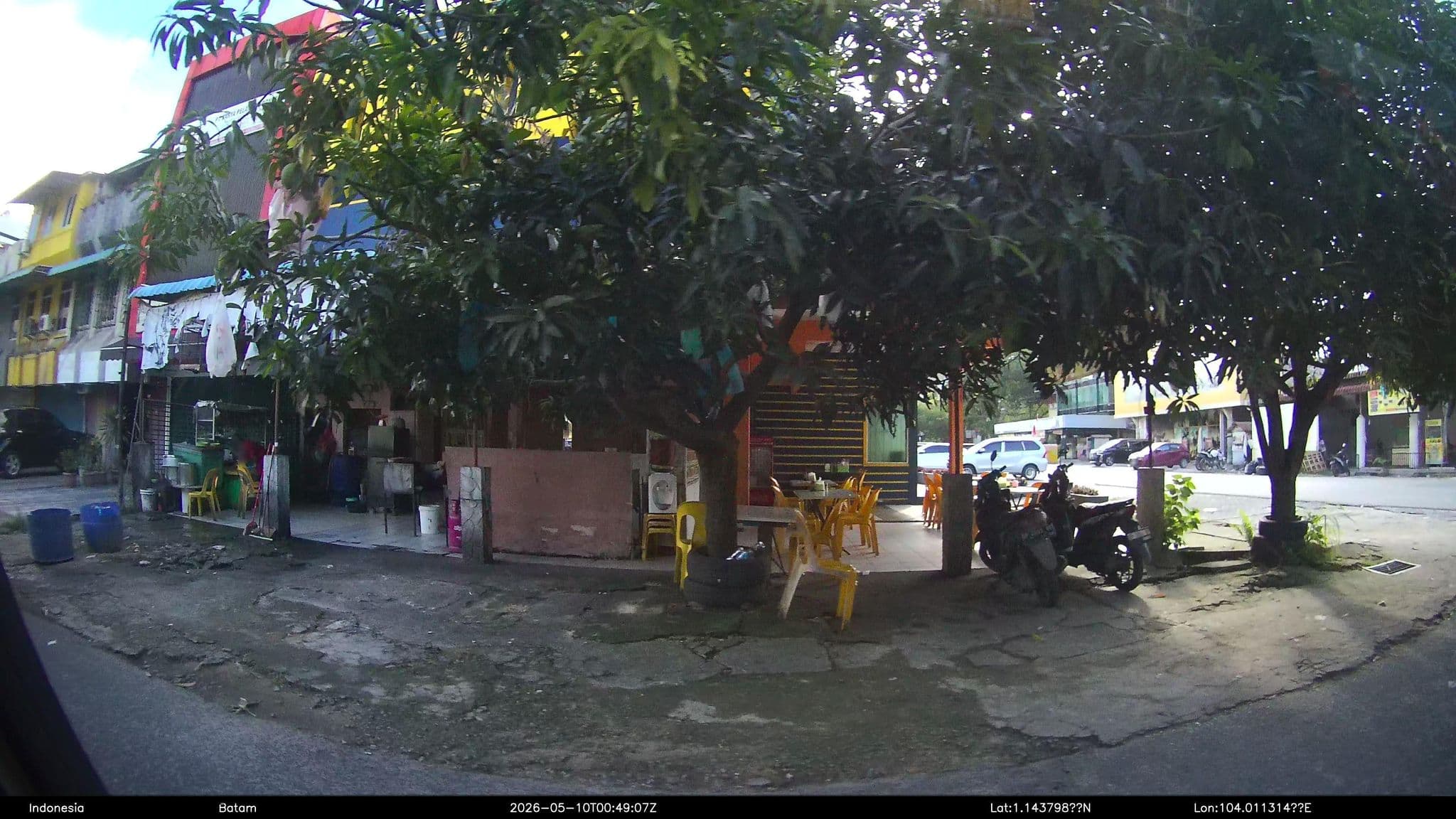 Street view near Ramayana Hotel, Batam