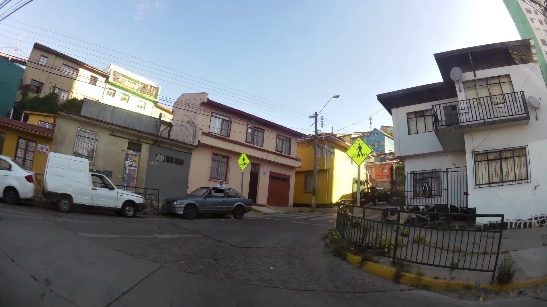 Street view near Hostal Mirenart, Valparaíso — © kaartcam (CC BY-SA · Mapillary)