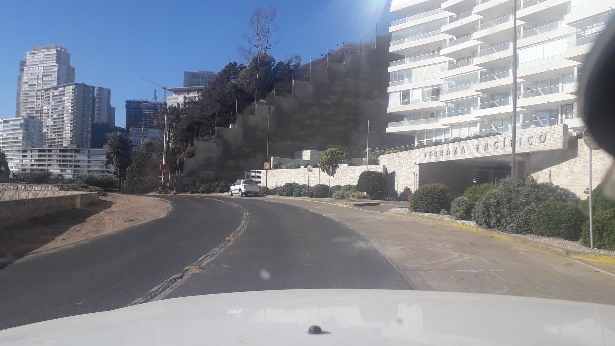 Street view near Departamento Terraza Pacífico, Concón — © hugo_sandoval (CC BY-SA · Mapillary)