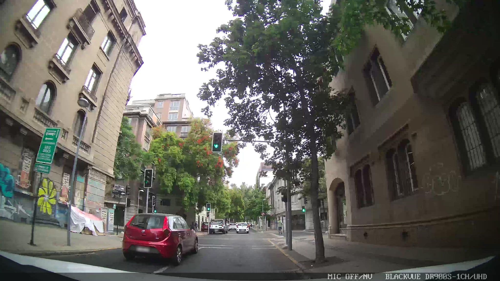 Street view near Avion Rojo Hostel, Santiago — © kaart_1 (CC BY-SA · Mapillary)