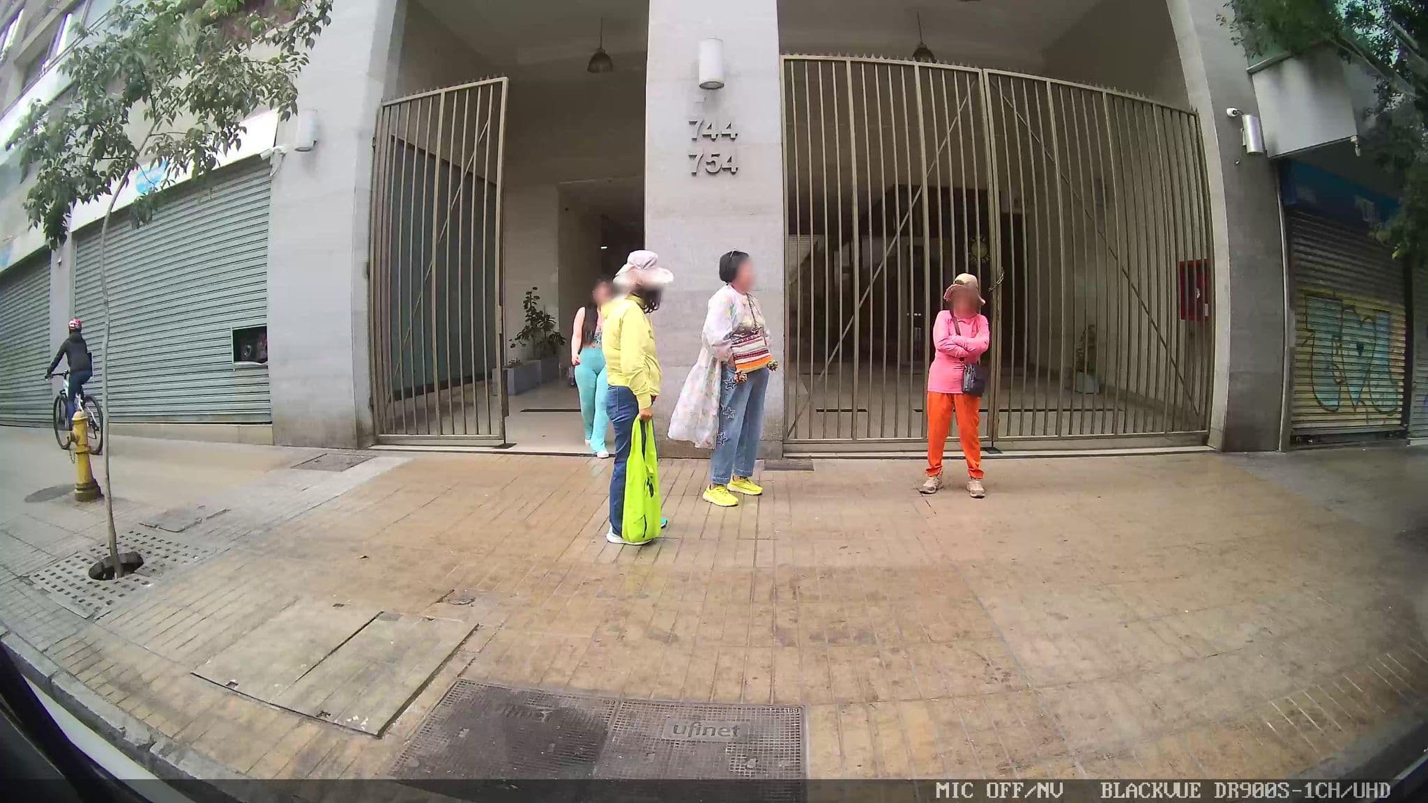 Street view near Imagine Departamentos Amoblados, Santiago — © kaart_3 (CC BY-SA · Mapillary)