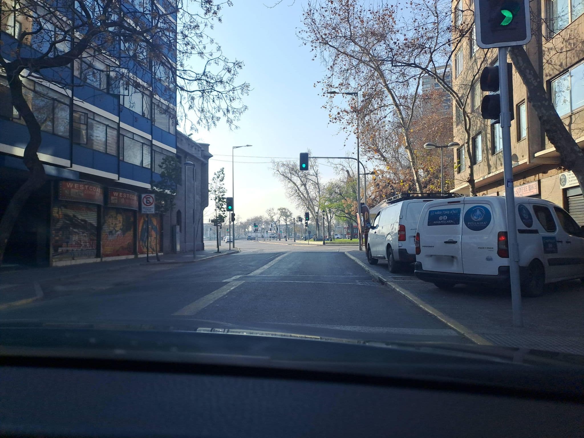 Street view near DreamsLab Tourist Apartments, Santiago — © felipeignaciost13 (CC BY-SA · Mapillary)