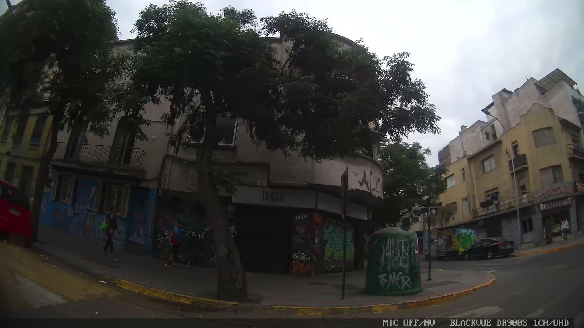 Street view near Arauco Suite, Santiago — © kaart_4 (CC BY-SA · Mapillary)