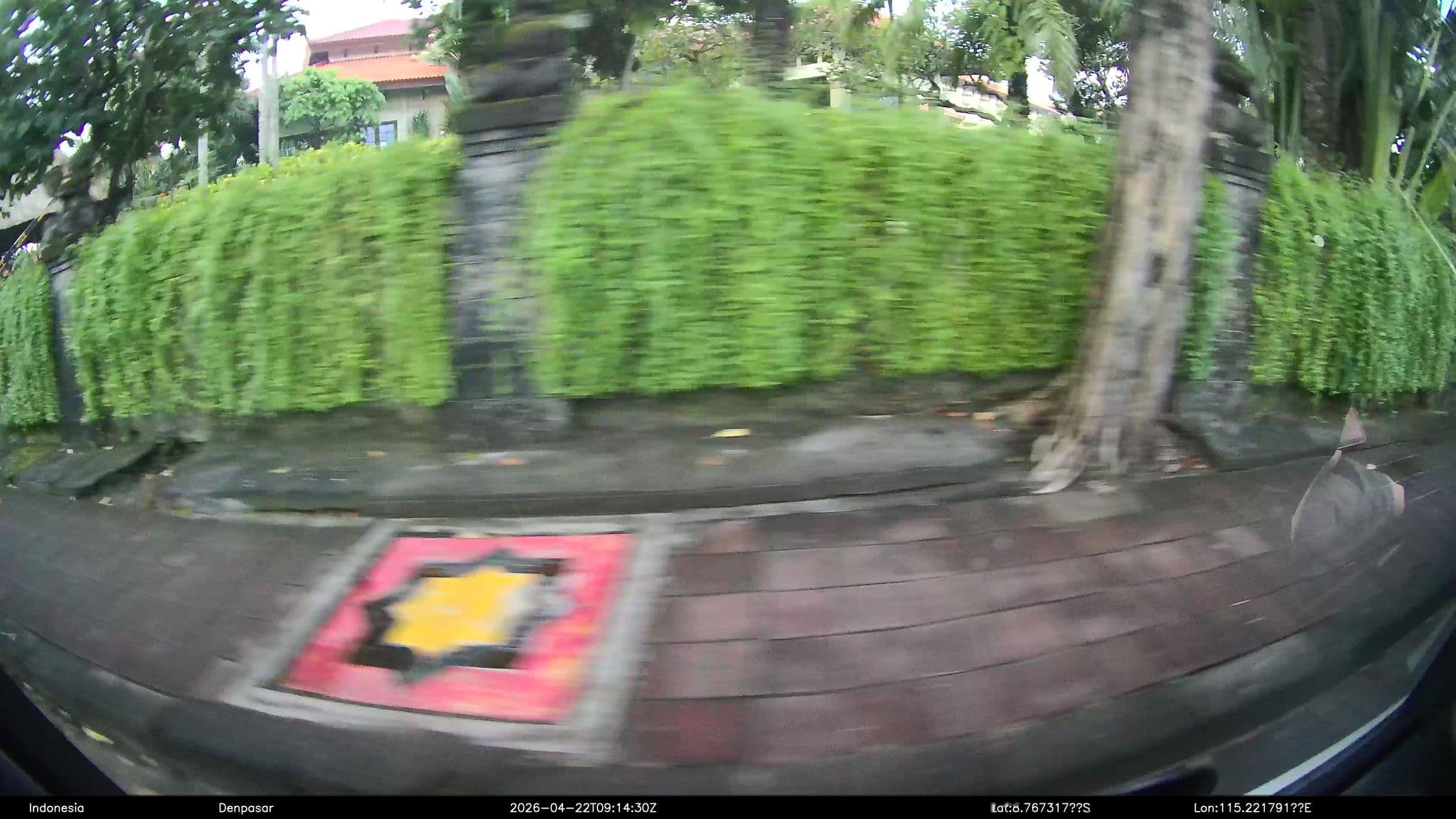 Street view near Grand Mirage, Benoa — © Kaart---LEFT (CC BY-SA · Mapillary)