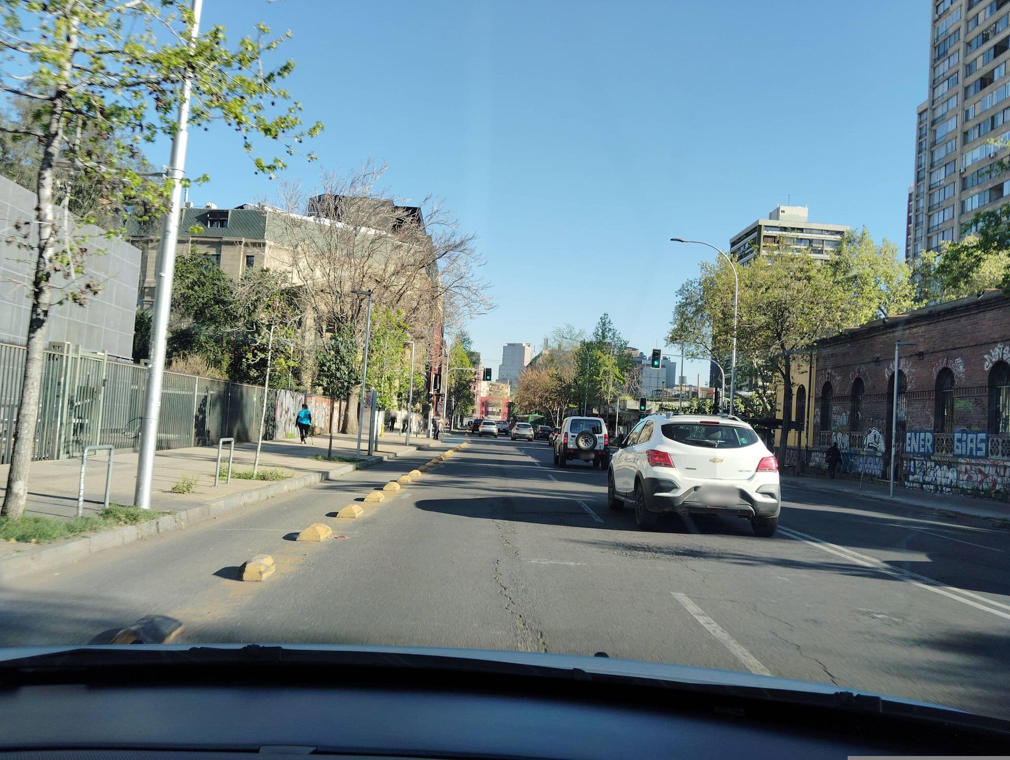 Street view near Rent Home ApartHotel Bustamante, Santiago — © ariellopez (CC BY-SA · Mapillary)