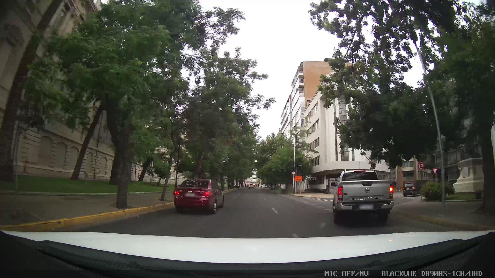 Street view near Hotel Altiplanico Bellas Artes, Santiago — © kaart_1 (CC BY-SA · Mapillary)