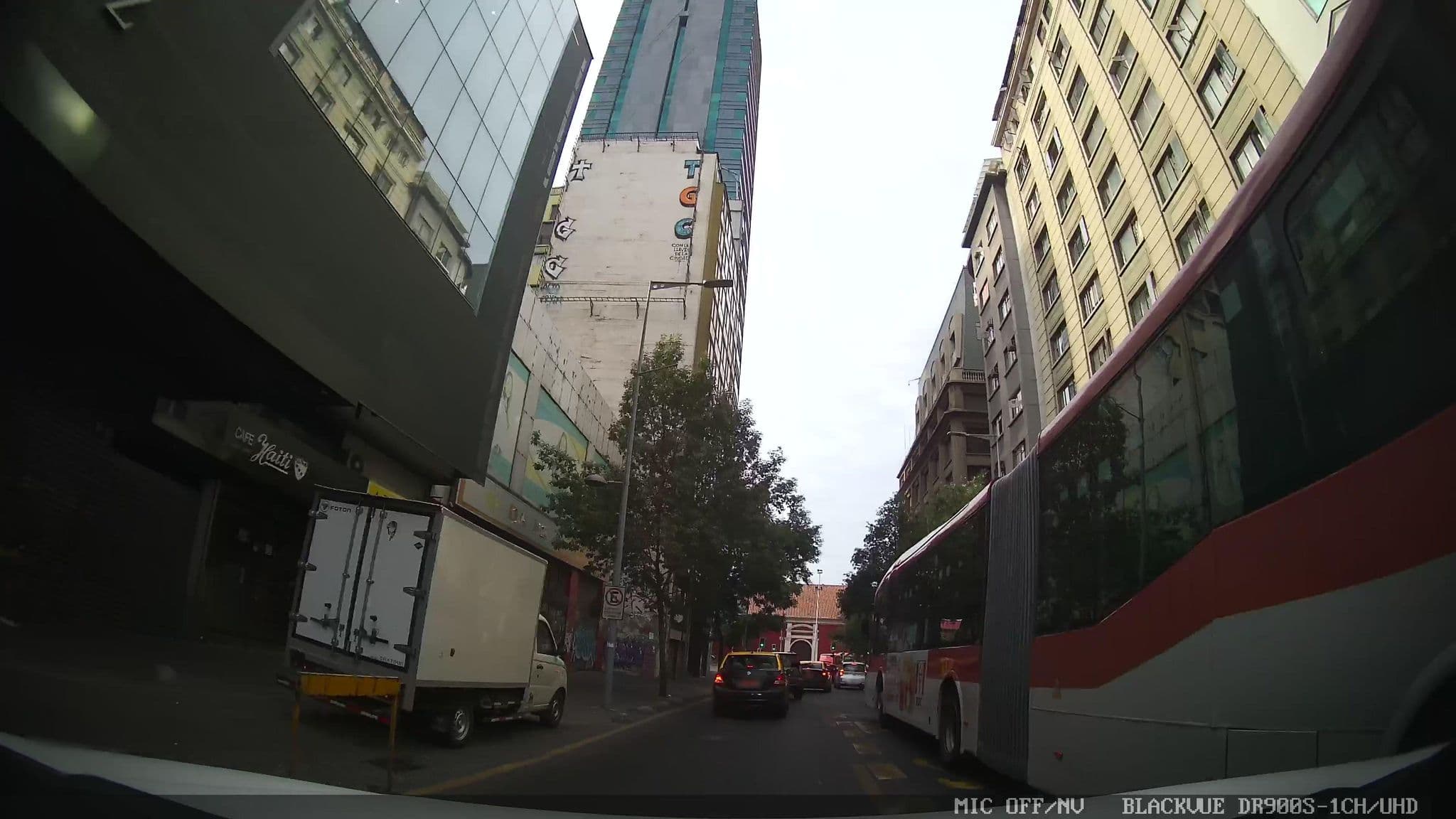 Street view near Hotel Hw Express, Santiago — © kaart_1 (CC BY-SA · Mapillary)