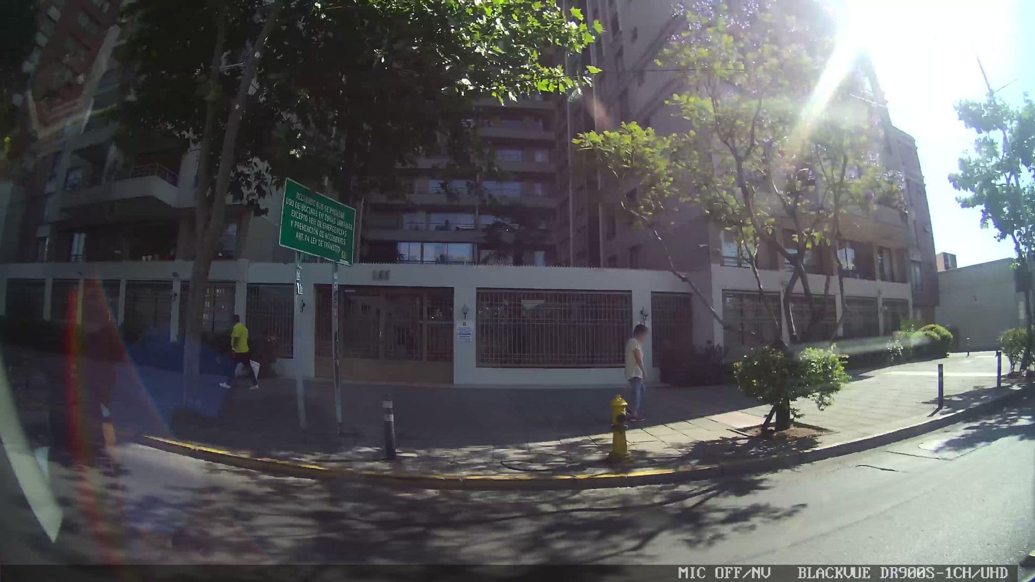 Street view near Simply Chile Apartments - Barrio Bellas Artes, Santiago — © kaart_1 (CC BY-SA · Mapillary)