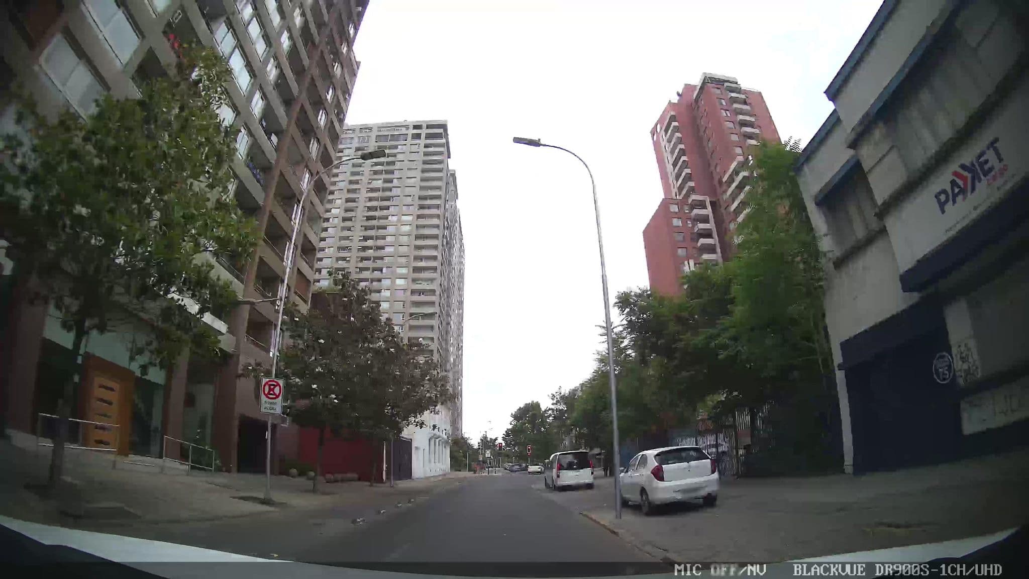 Street view near Moneda Los Heroes, Santiago — © kaart_1 (CC BY-SA · Mapillary)