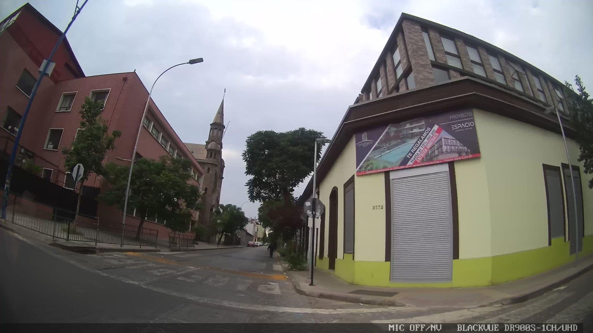 Street view near Hotel Yulissa, Santiago — © kaart_4 (CC BY-SA · Mapillary)