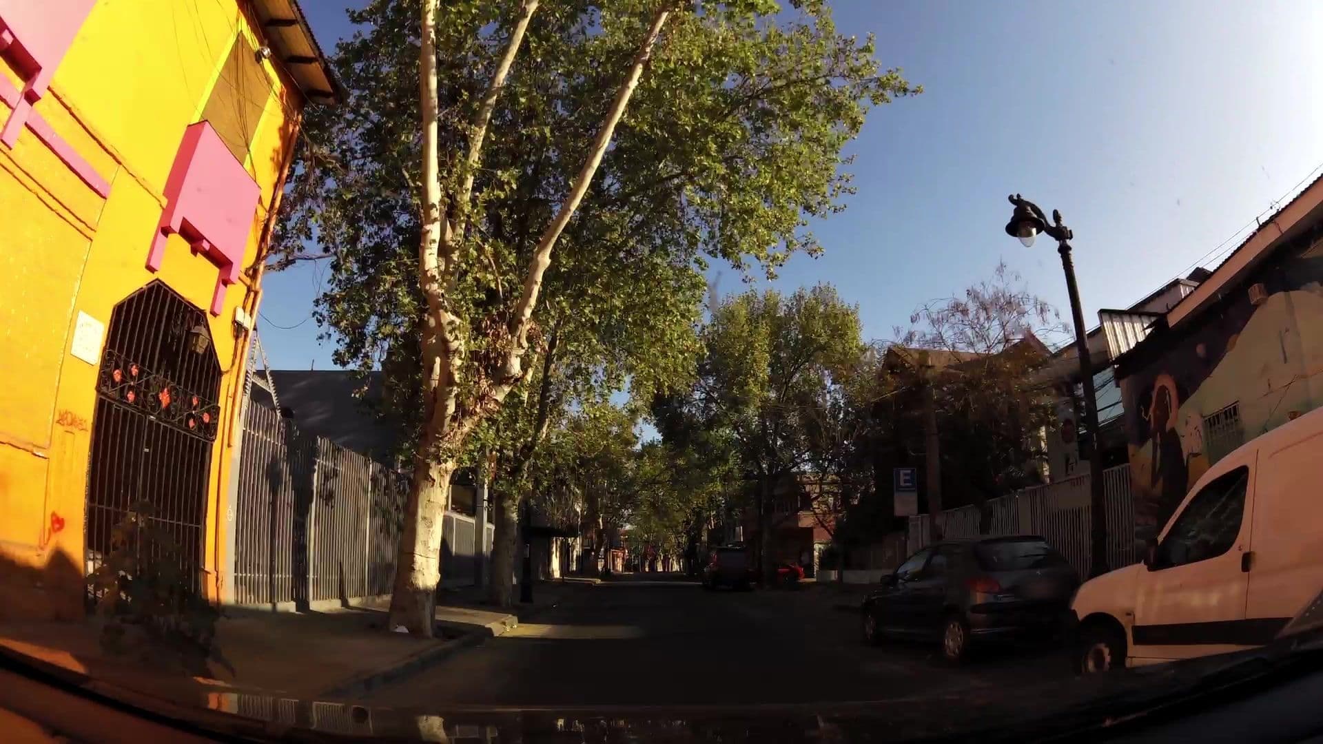 Street view near Hostal Caracol, Santiago — © kaartcam (CC BY-SA · Mapillary)