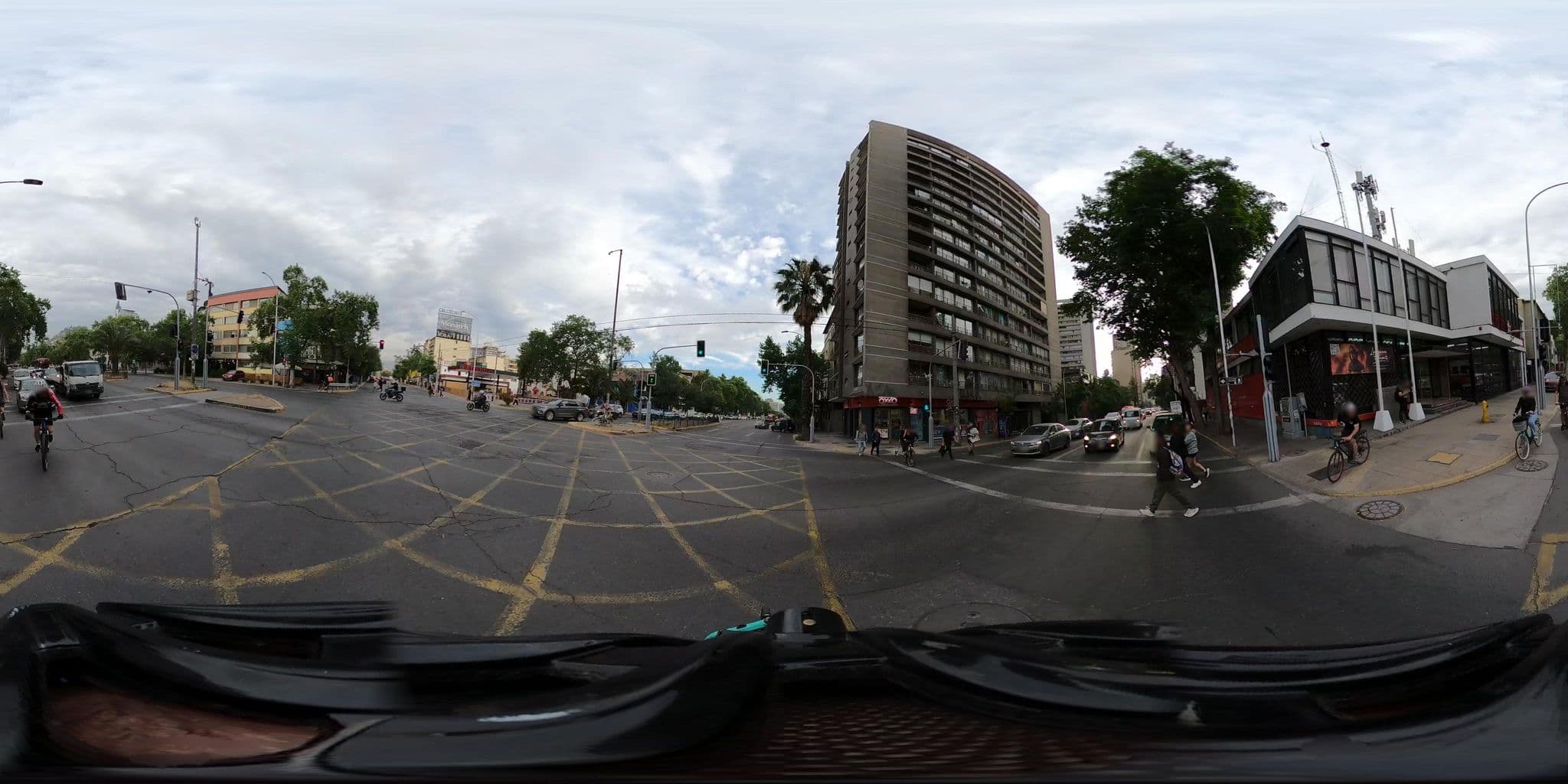 Street view near Departamento Paseo Bulnes, Santiago — © ariellopez (CC BY-SA · Mapillary)