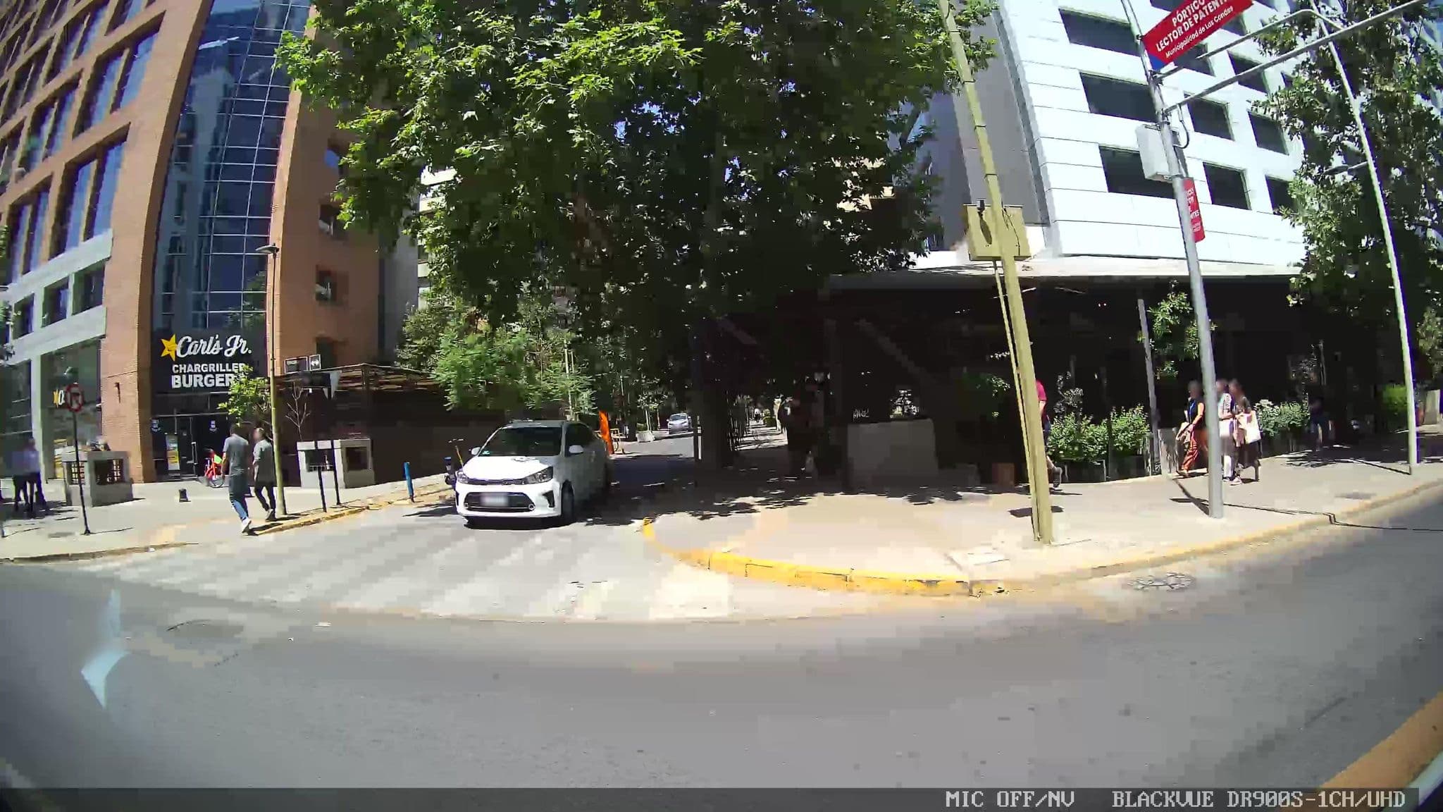 Street view near Vitacura 2760, Ñuñoa — © kaart_3 (CC BY-SA · Mapillary)