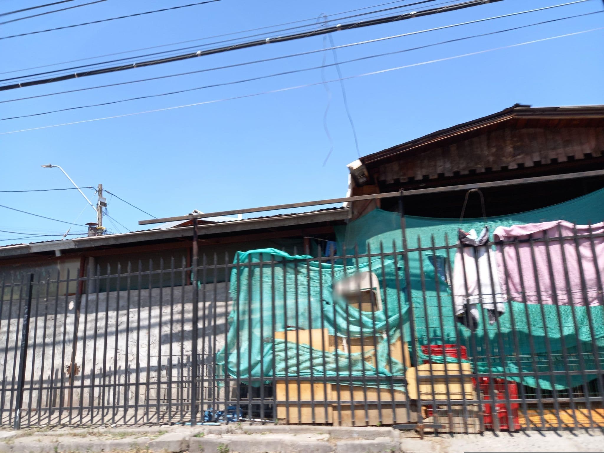 Street view near Hostal &Cabanas Las Juntas, Puente Alto — © uribarri (CC BY-SA · Mapillary)