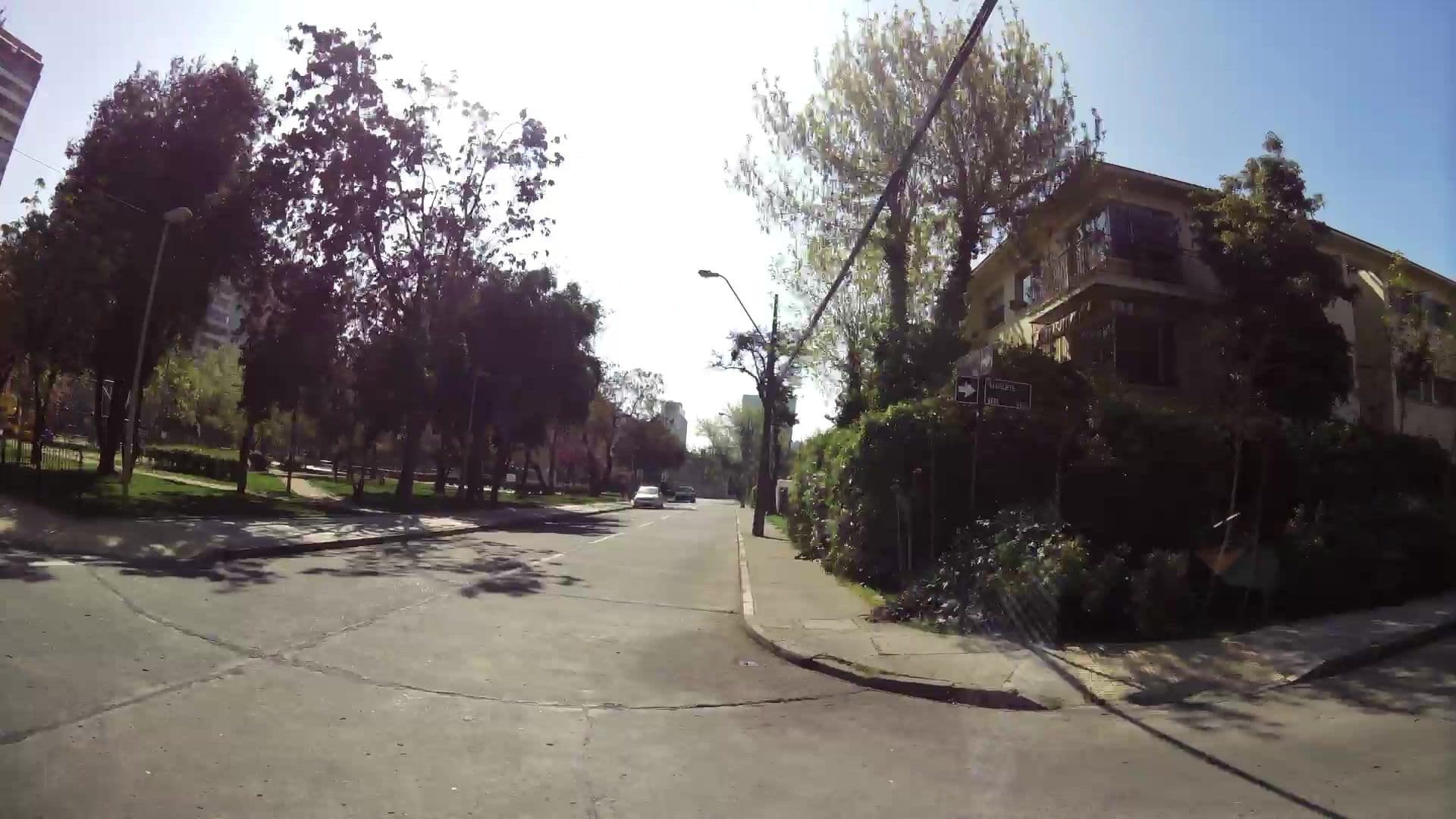 Street view near Tricapital Cruz Del Sur, Ñuñoa — © kaartcam (CC BY-SA · Mapillary)