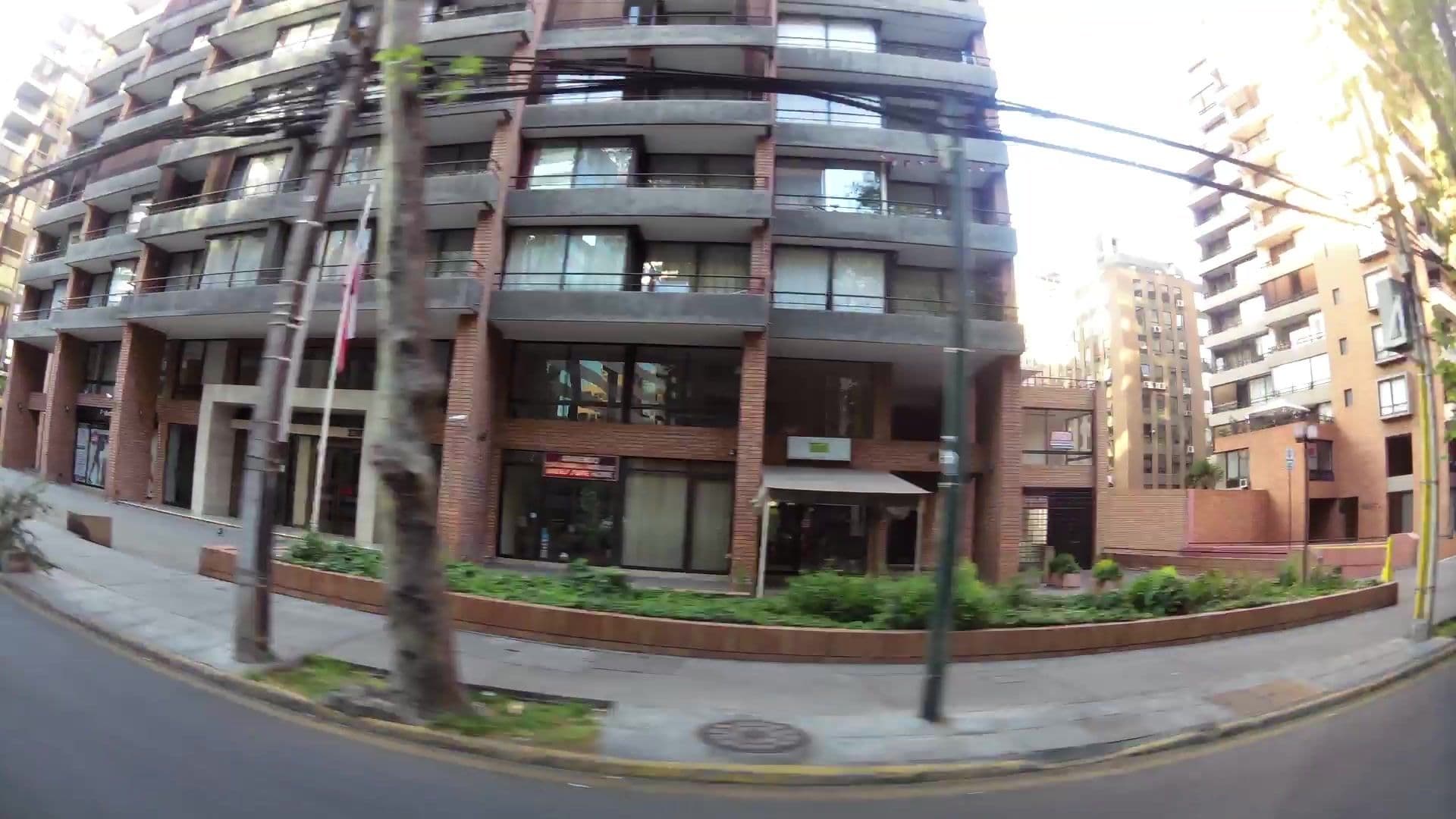 Street view near Rent A Home Bosque Norte, Ñuñoa — © kaartcam (CC BY-SA · Mapillary)