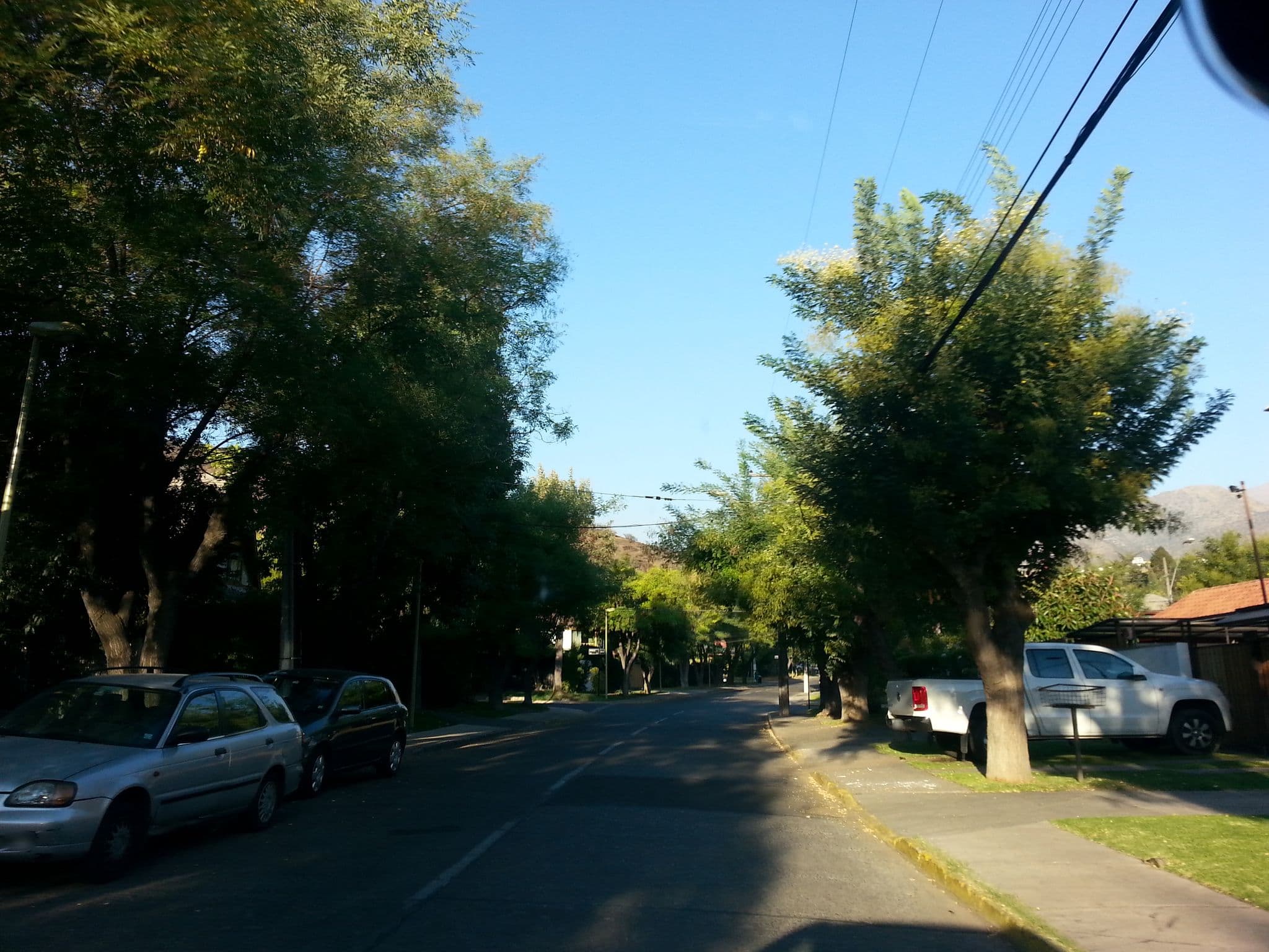 Street view near Hotel Mercure Santiago, Ciudad empresarial, Ñuñoa — © juliocosta (CC BY-SA · Mapillary)