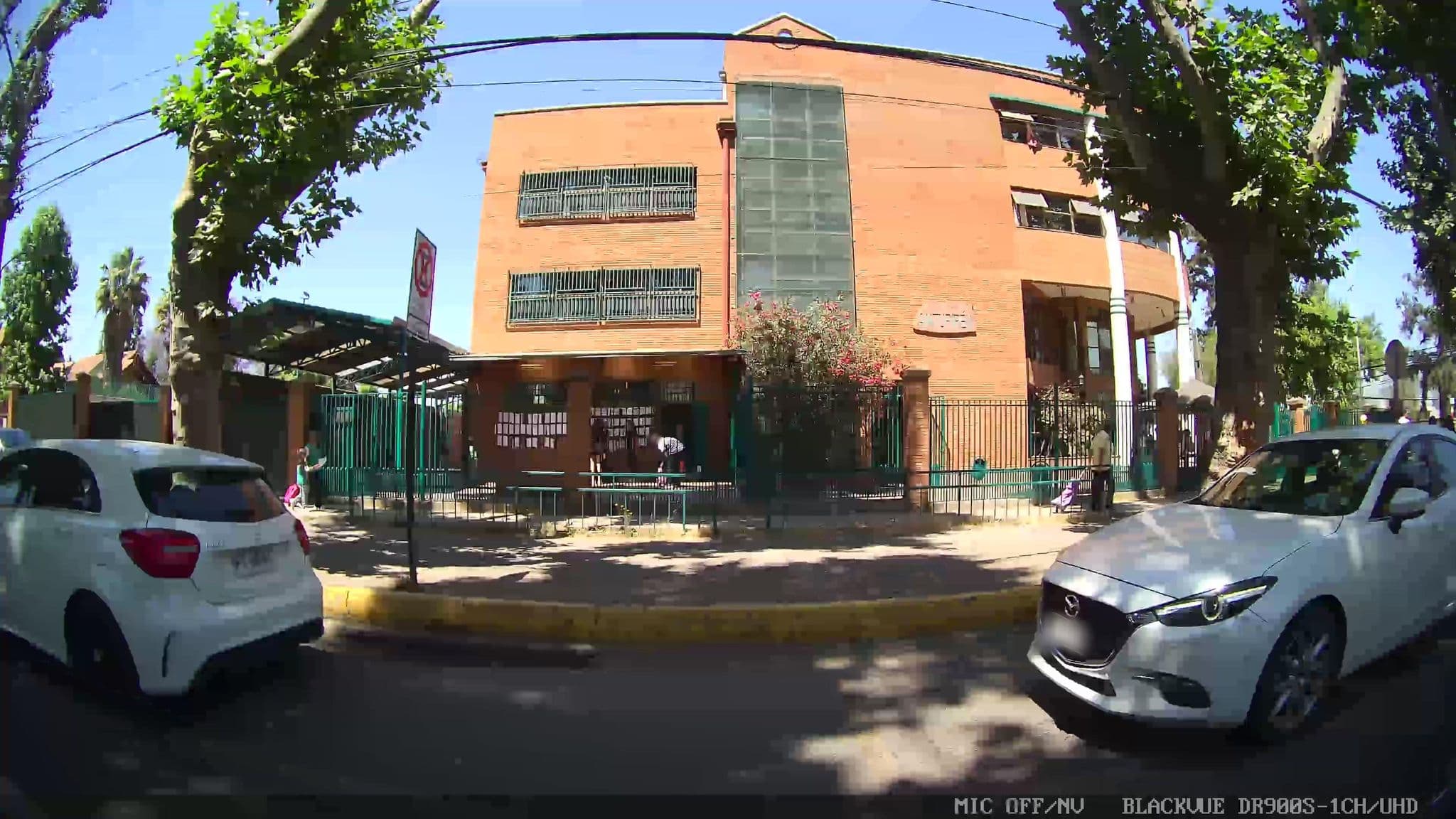 Street view near Hotel-Cabañas Puertas del Sol, Peñalolén — © kaart_3 (CC BY-SA · Mapillary)