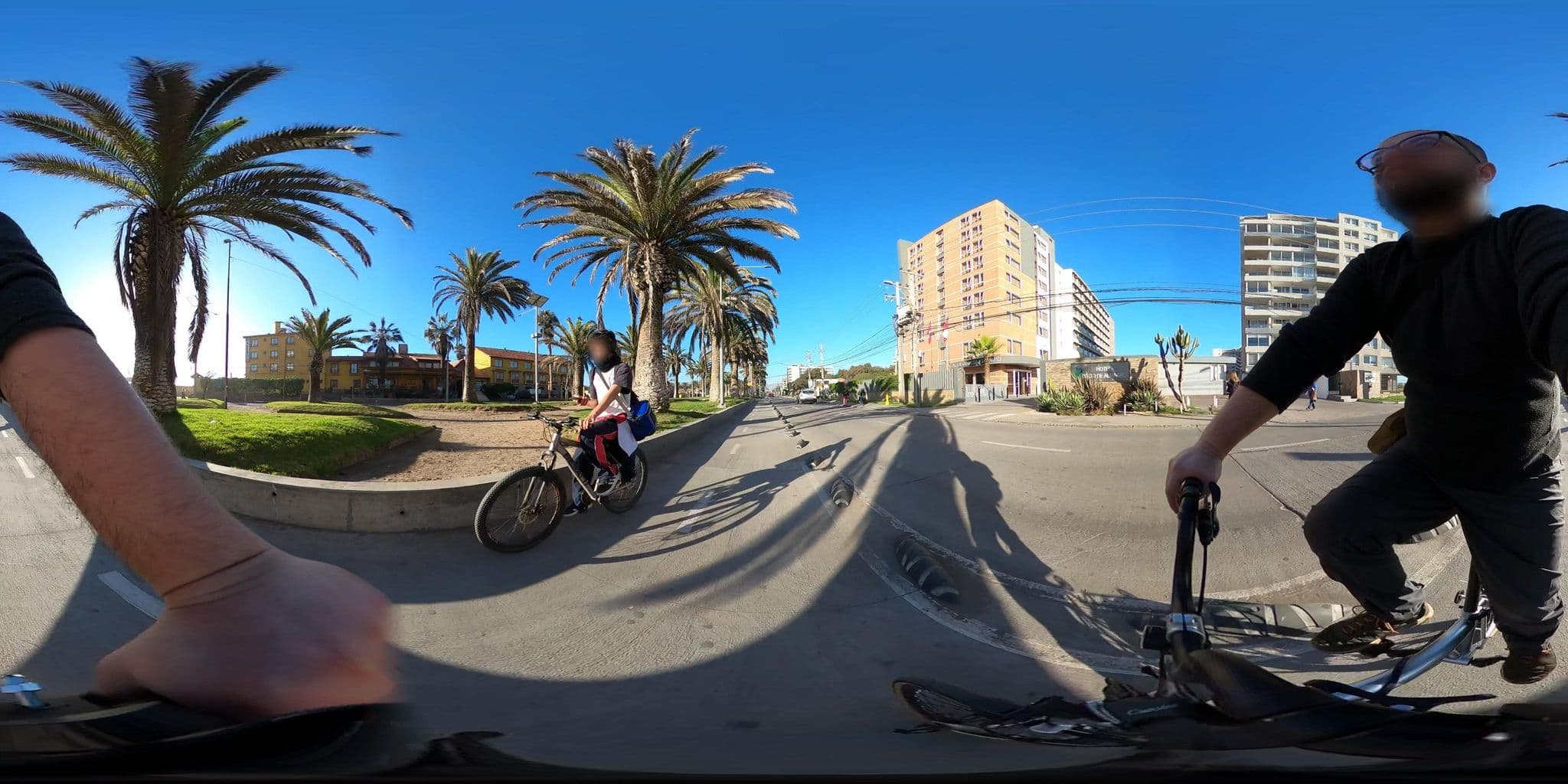 Street view near Hotel Diego De Almagro, La Serena — © ariellopez (CC BY-SA · Mapillary)