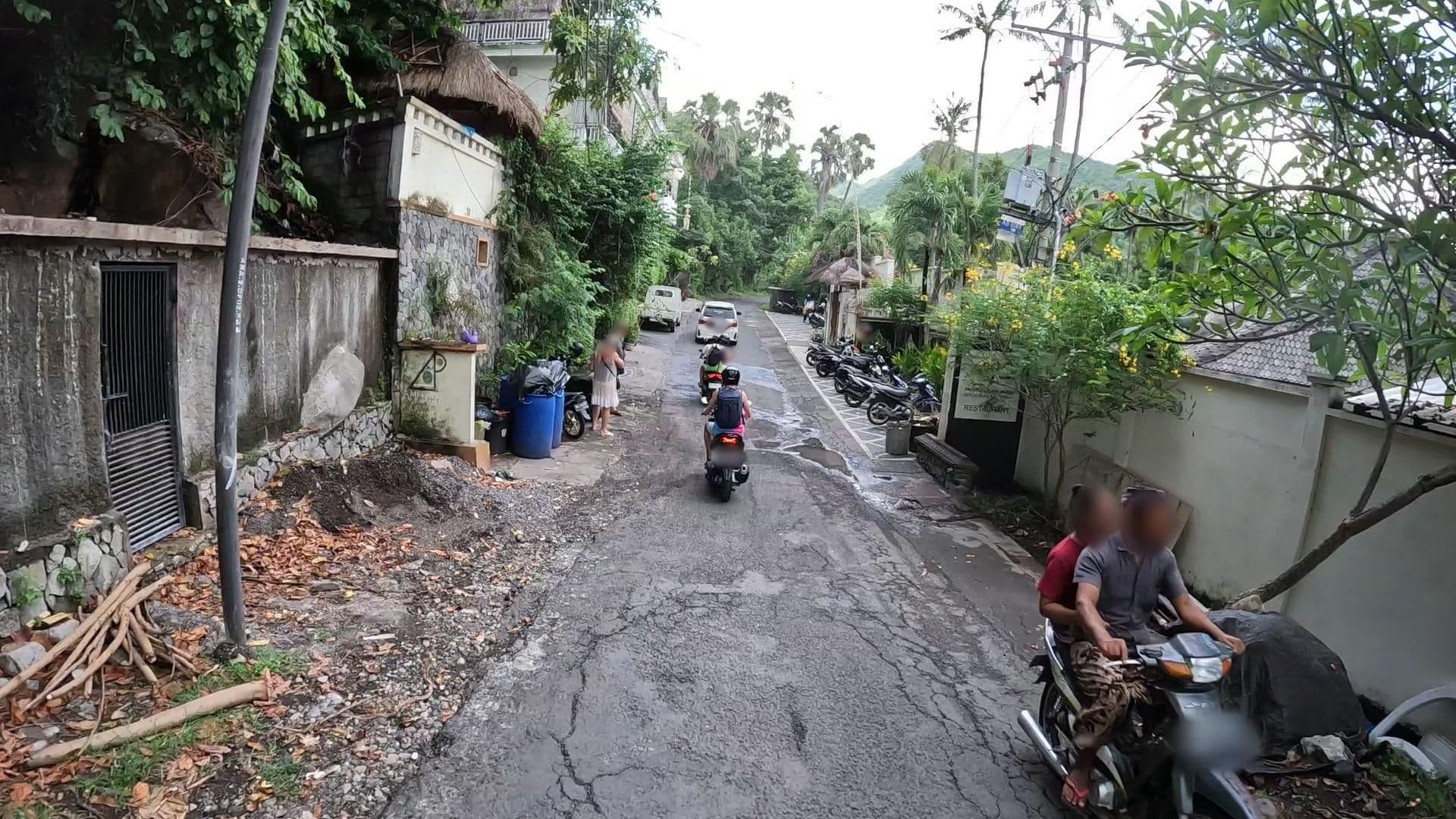 Street view near Palm Garden, Amlapura — © lucomsky (CC BY-SA · Mapillary)