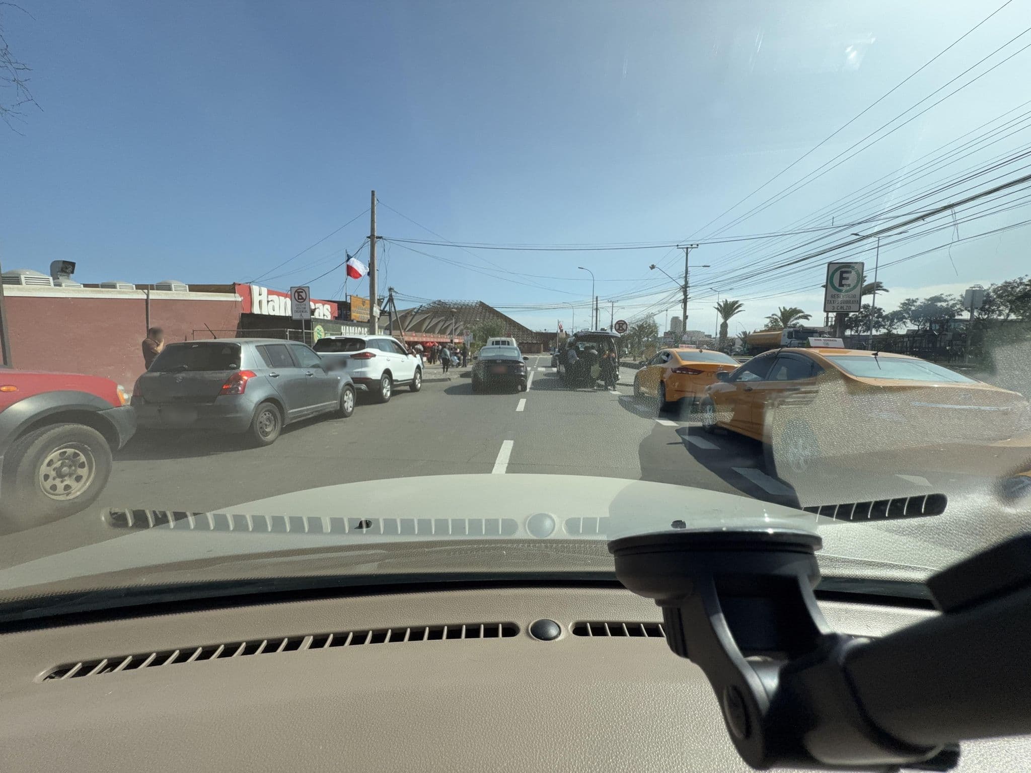 Street view near Hostal La Siesta, Arica — © contrerasalcalde (CC BY-SA · Mapillary)