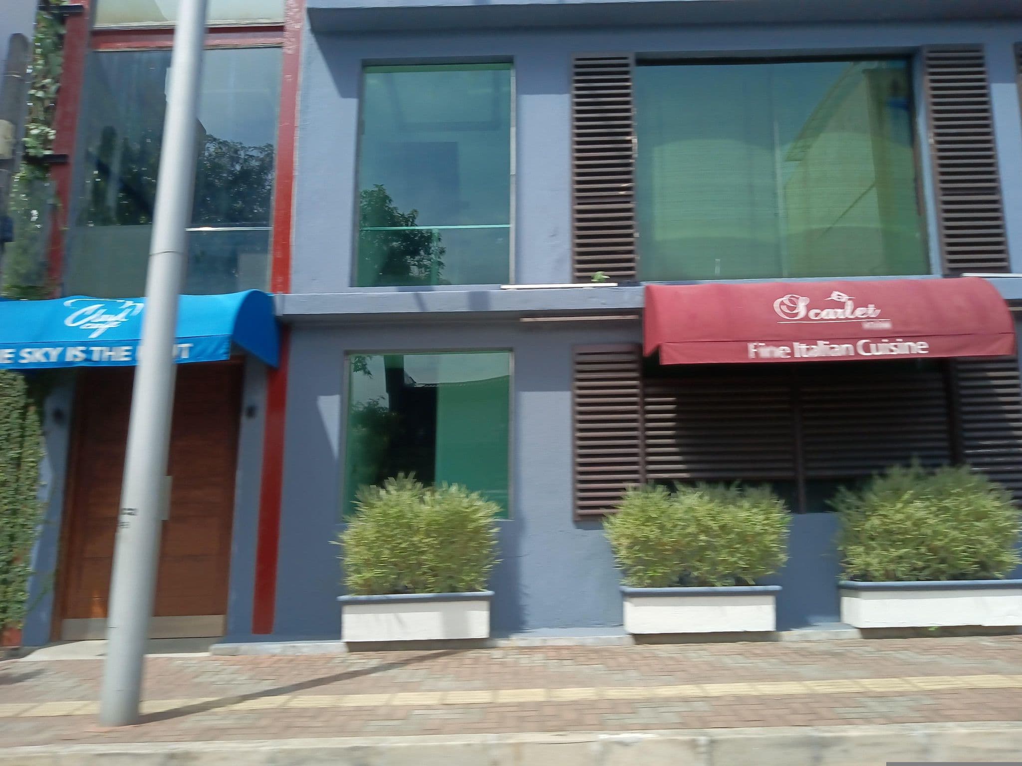 Street view near Colombo Courtyard, Colombo — © maheshika (CC BY-SA · Mapillary)